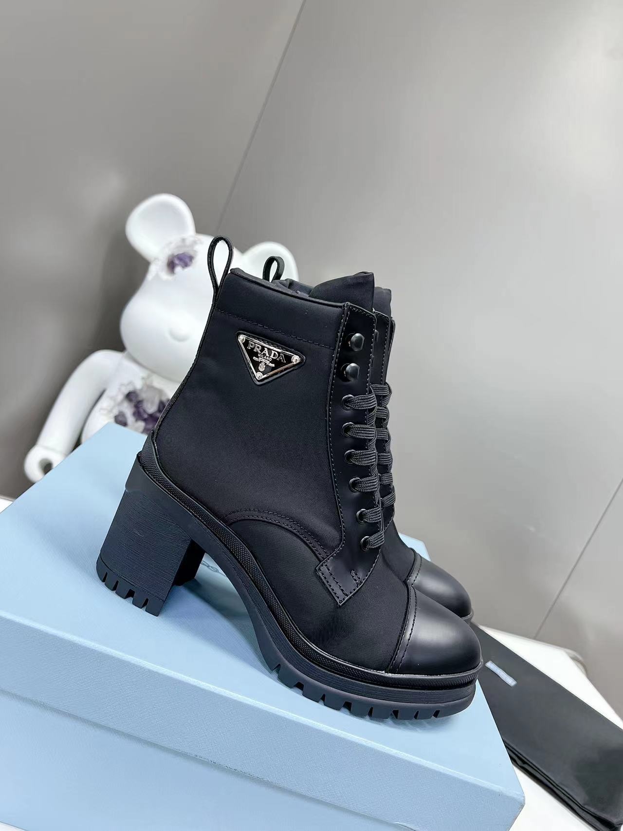 P design classic high quality boots