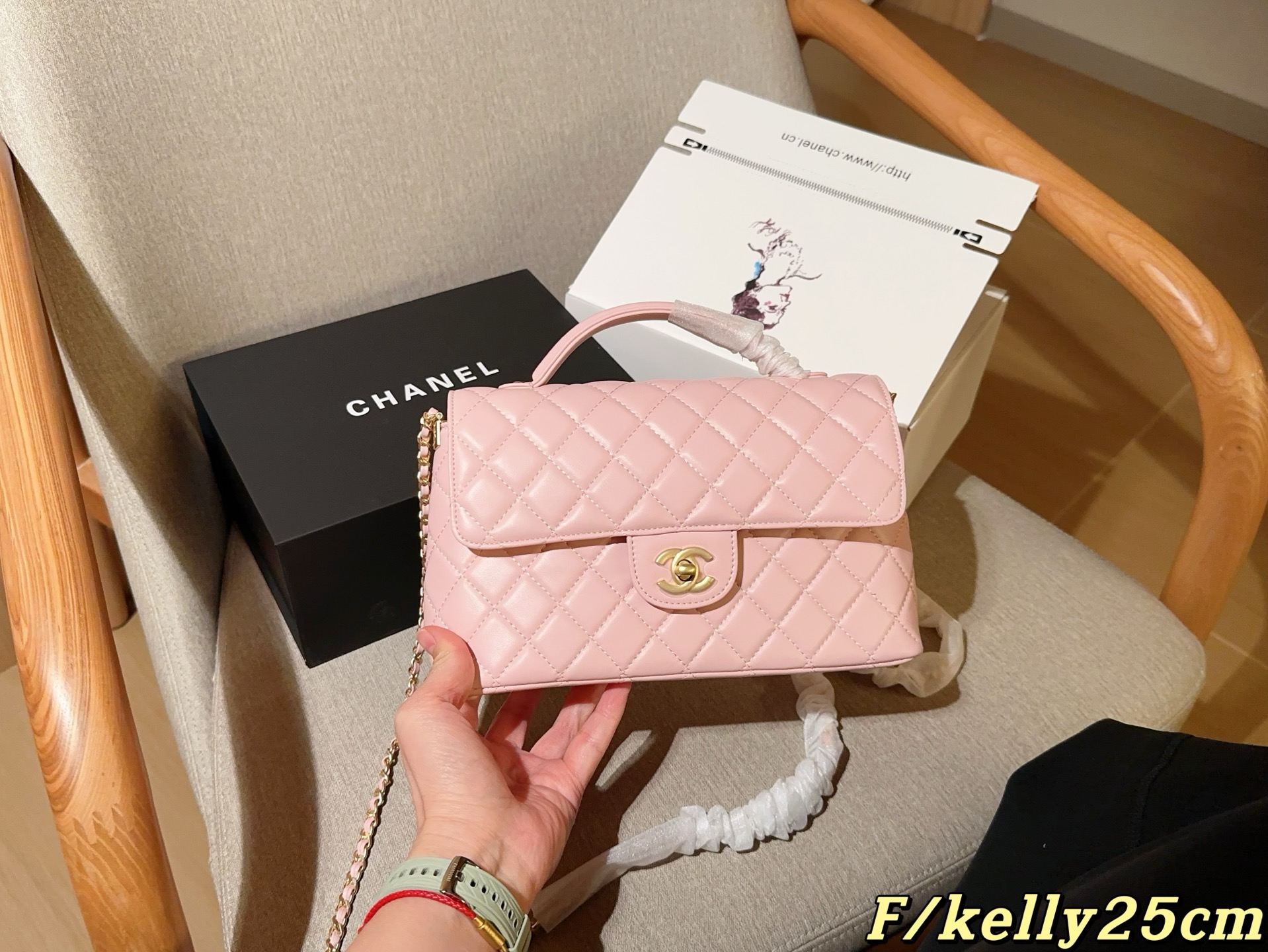 C design 𝟐𝟓𝐏 new style handle flap bag