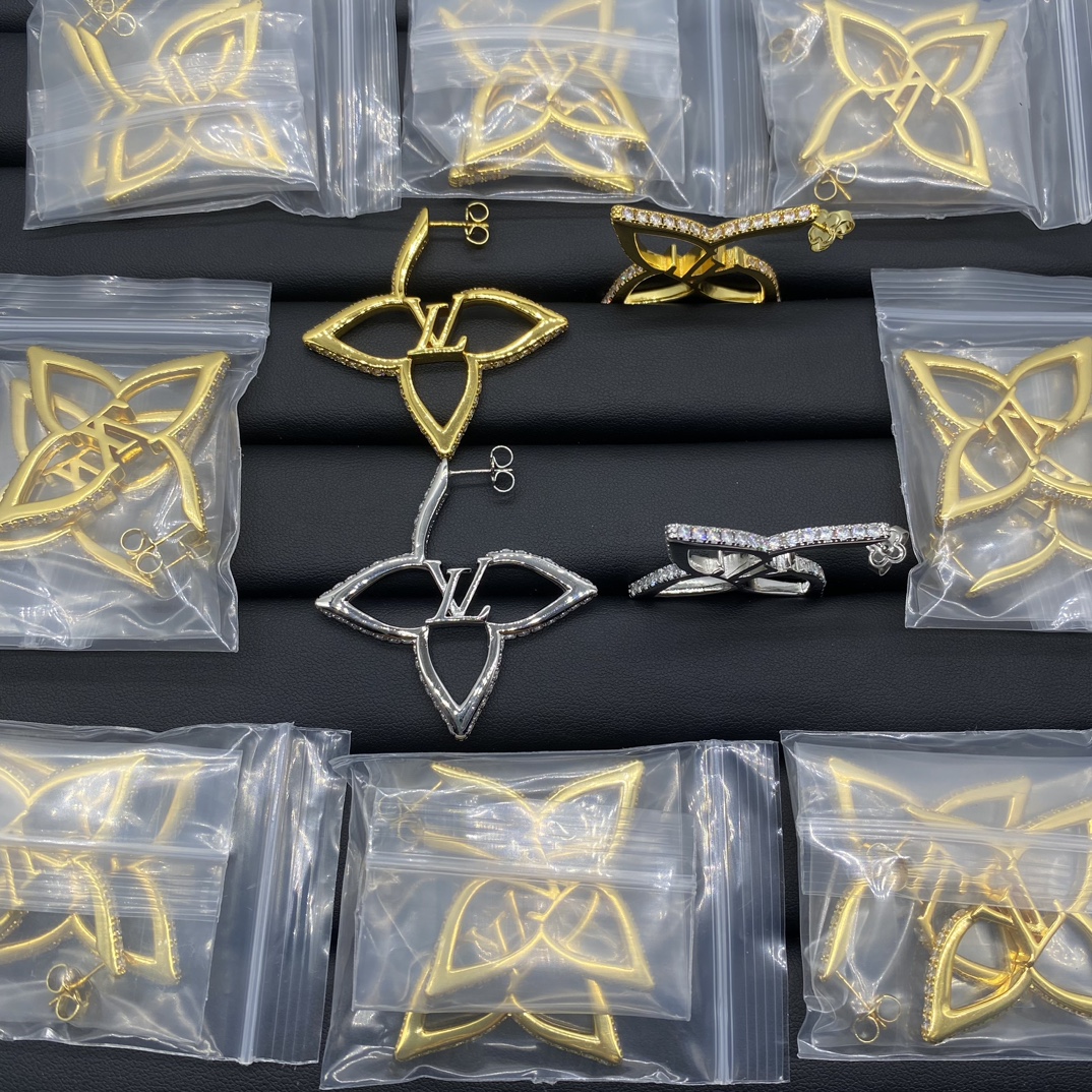 L silver gold earrings