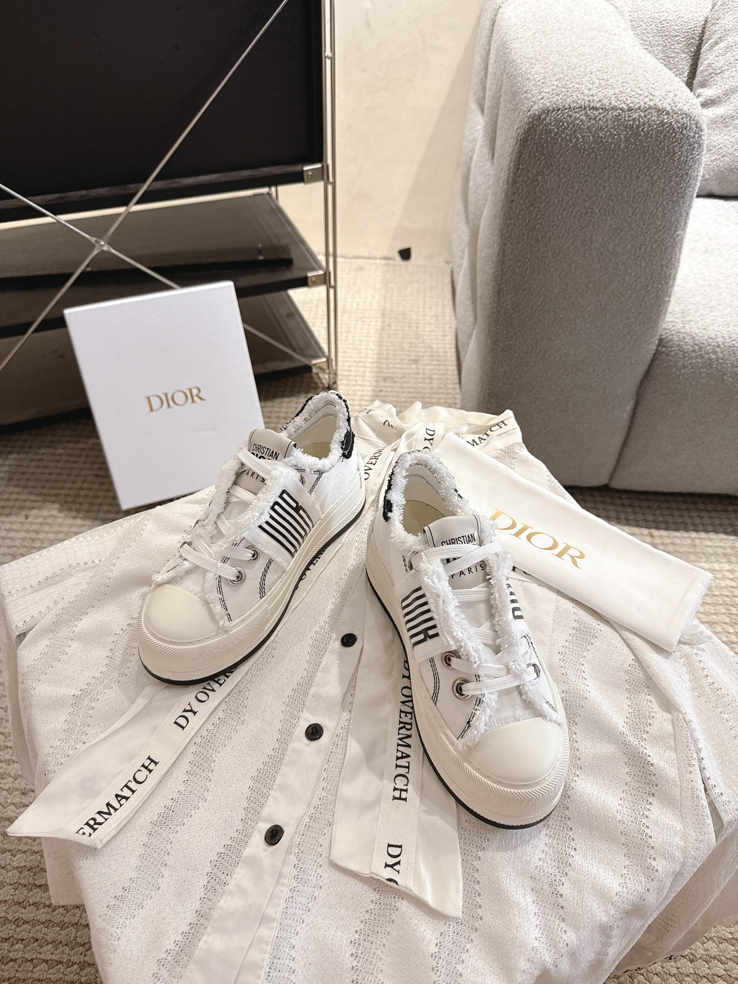 D tassel beggar thick-soled canvas sneakers