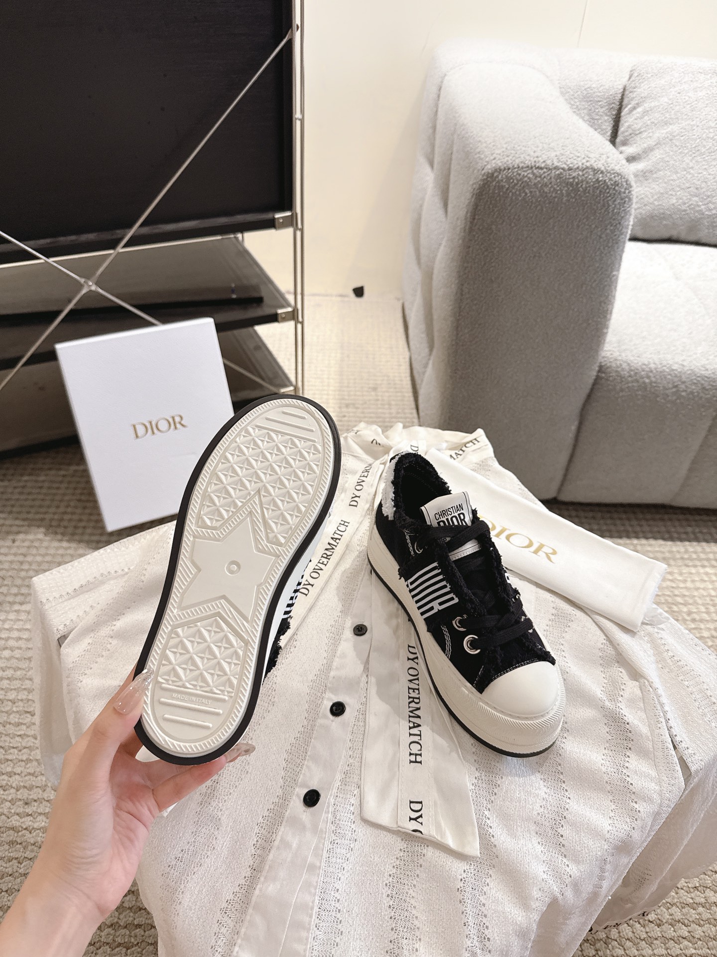 D tassel beggar thick-soled canvas sneakers