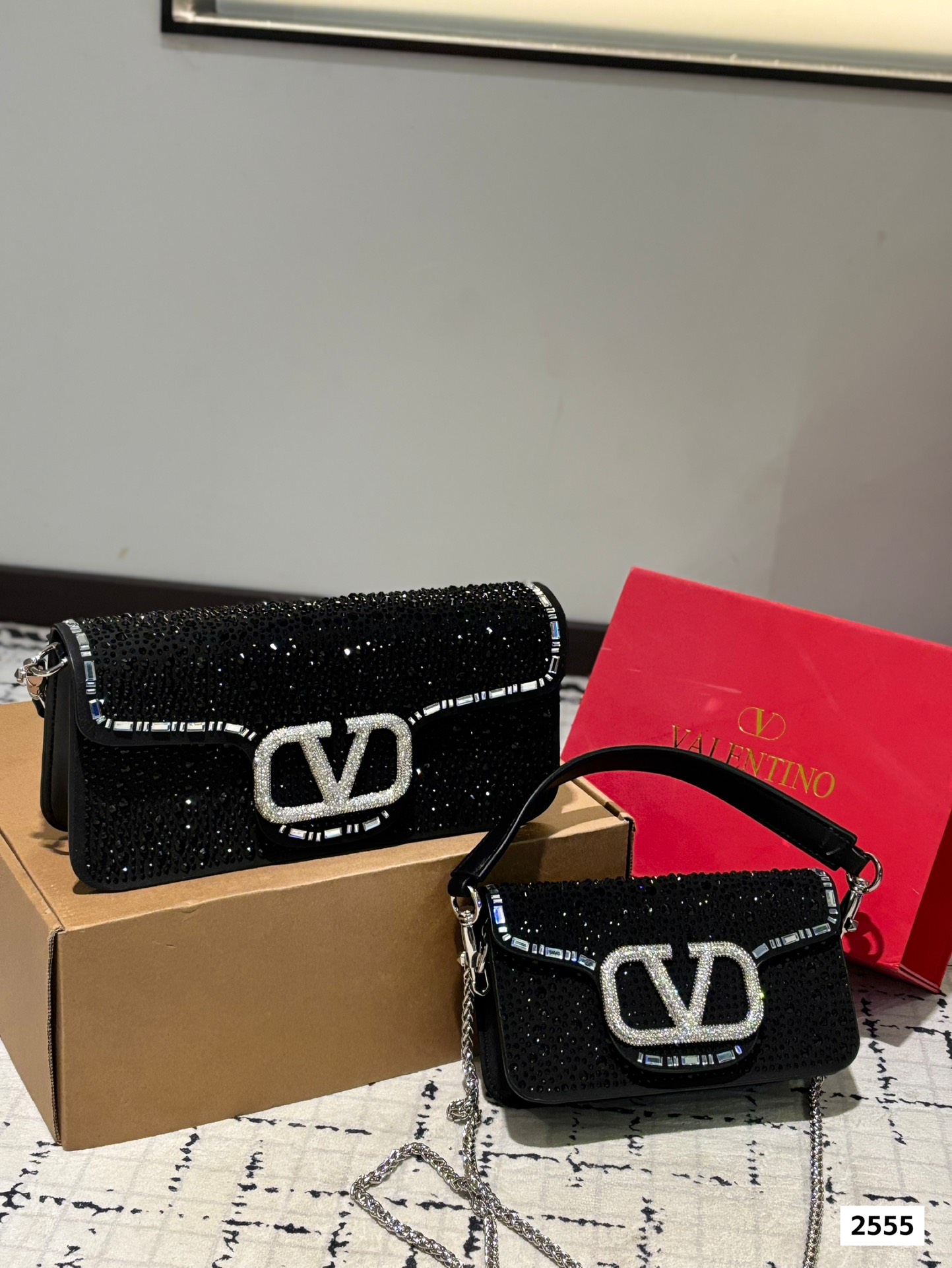 V design Loco shoulder bag