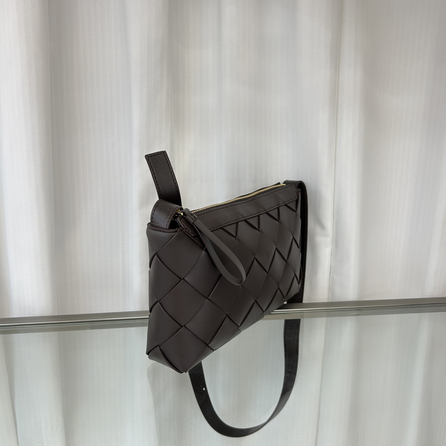 B Design New Plain Diamond Check Woven Crossbody Bag