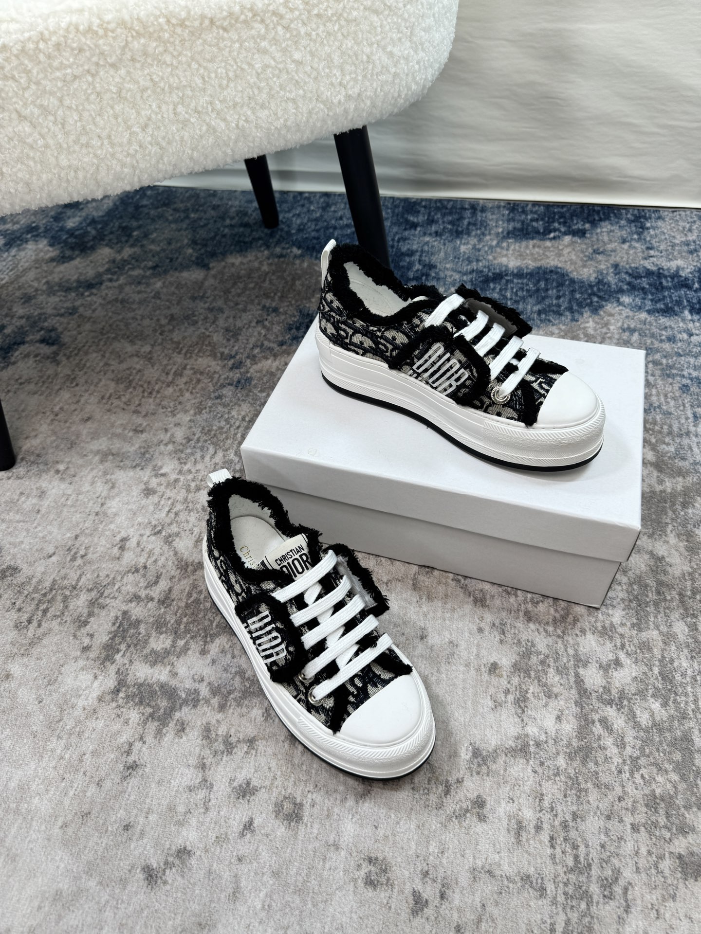 D design 2025 new tassel thick-soled sneakers