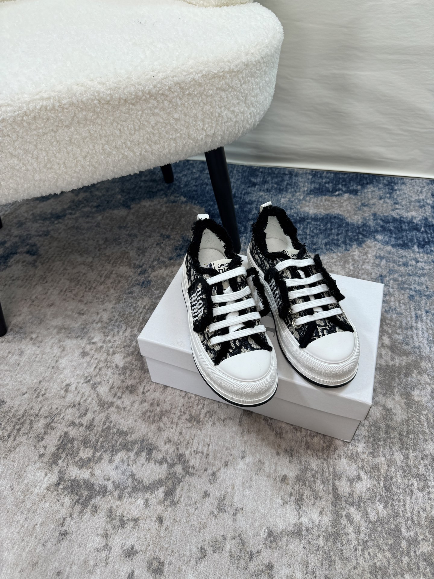 D design 2025 new tassel thick-soled sneakers