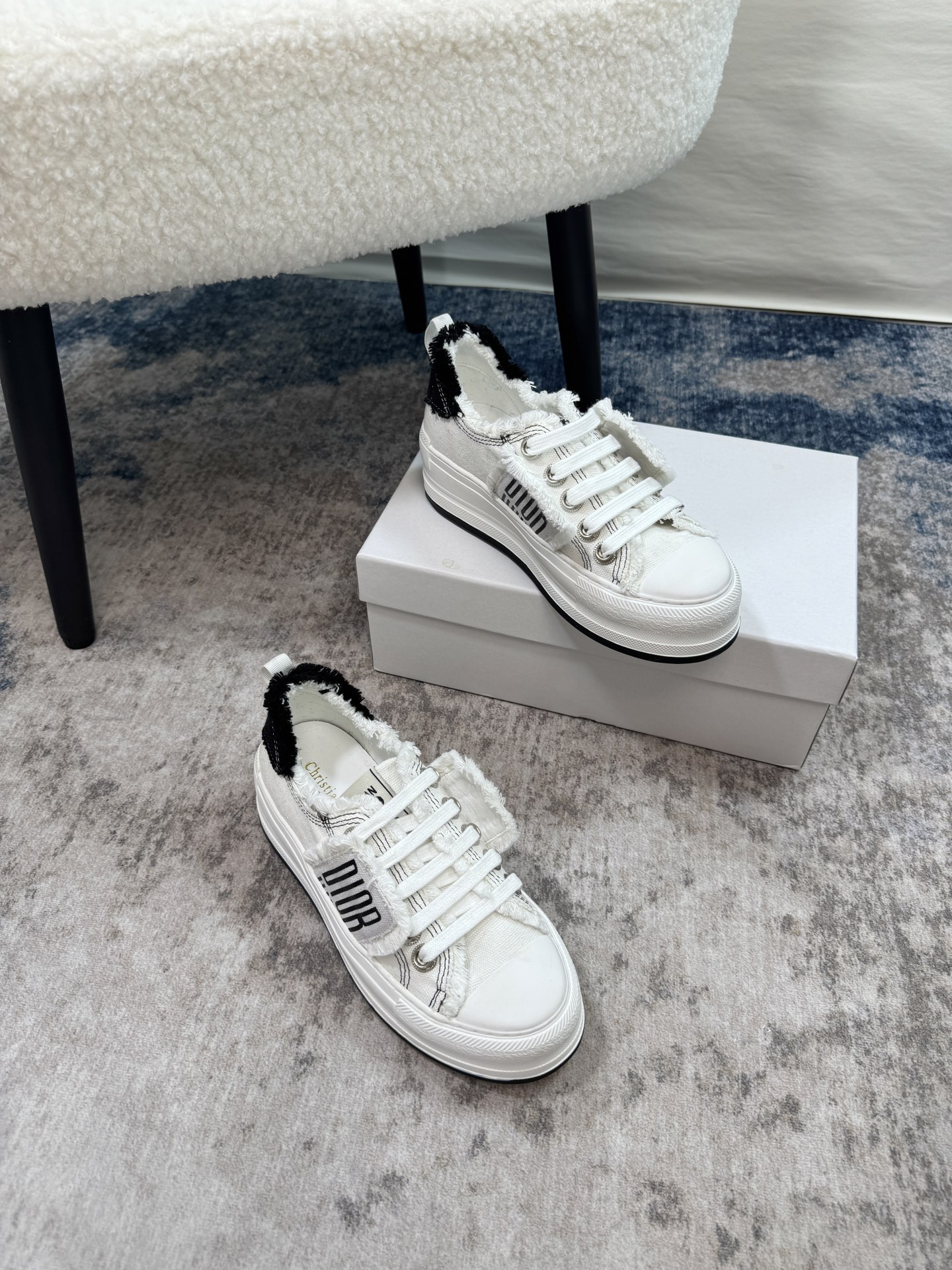 D design 2025 new tassel thick-soled sneakers