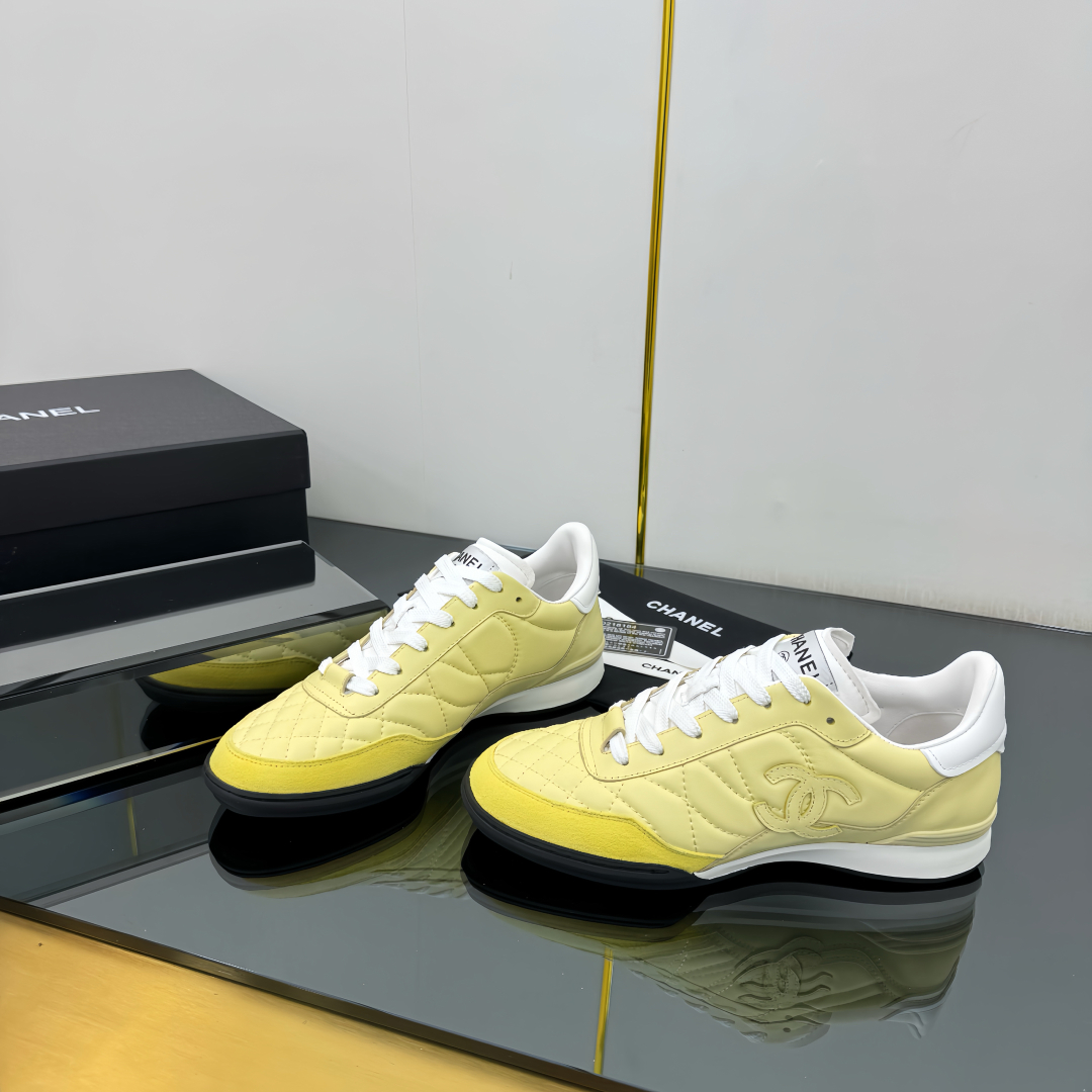 C design casual sneakers