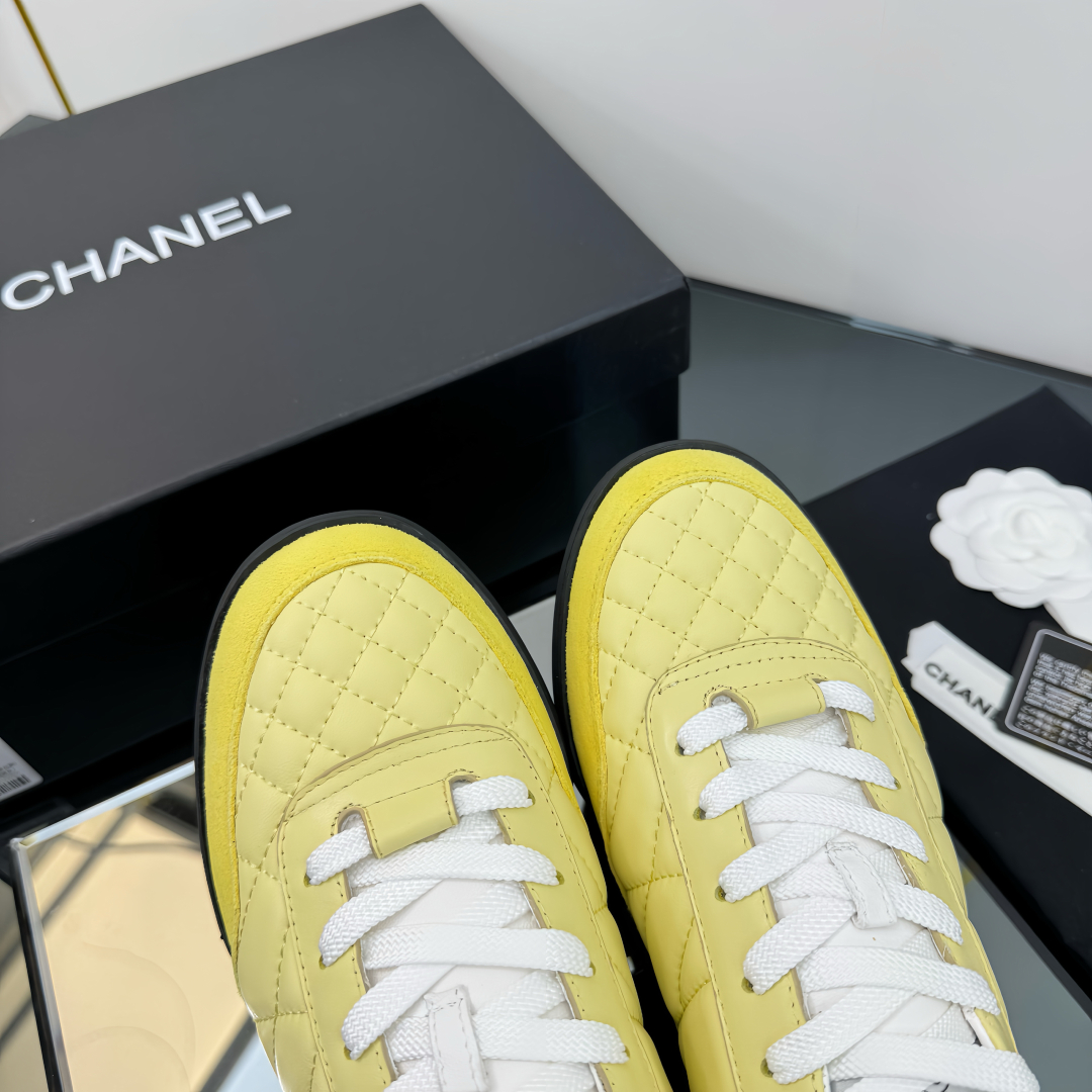 C design casual sneakers