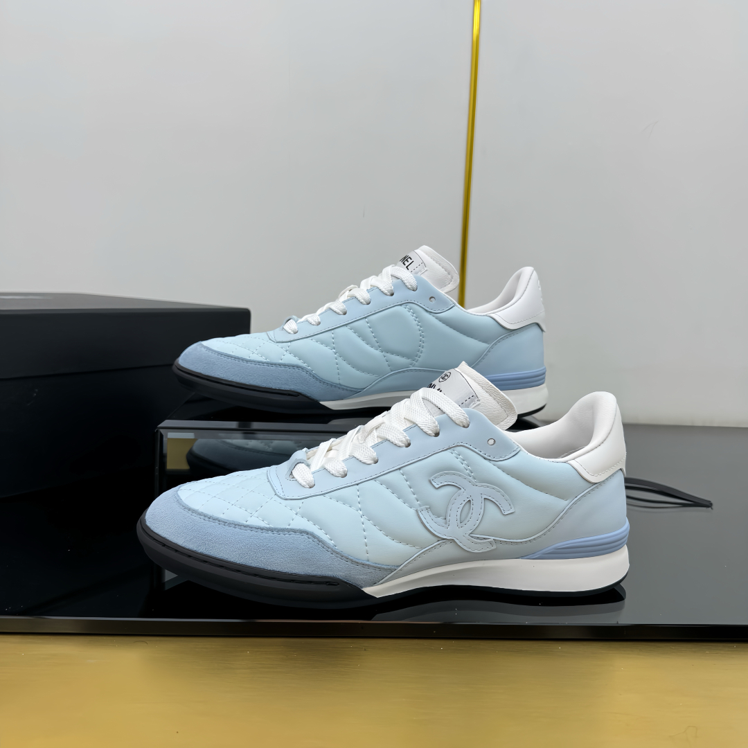 C design casual sneakers