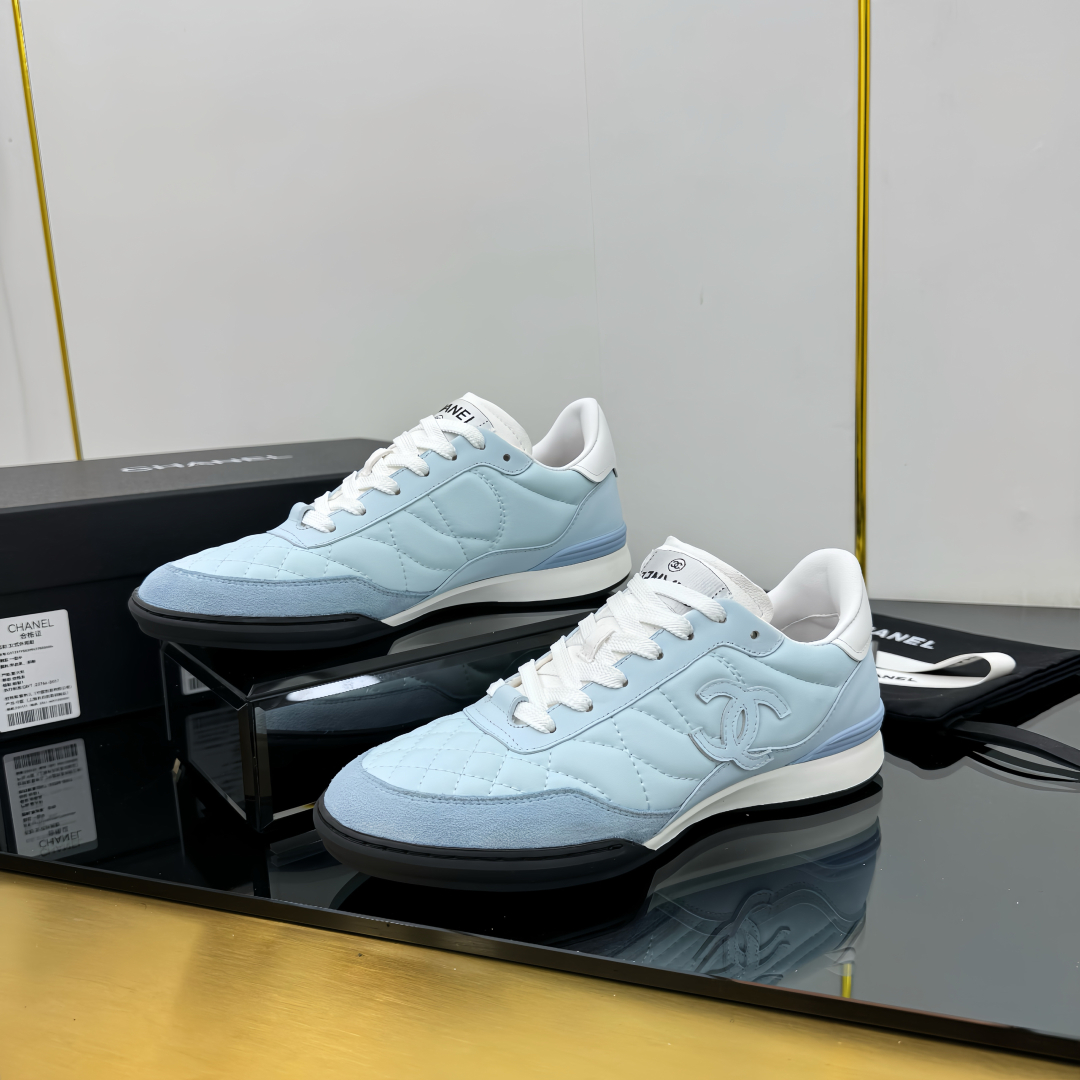 C design casual sneakers