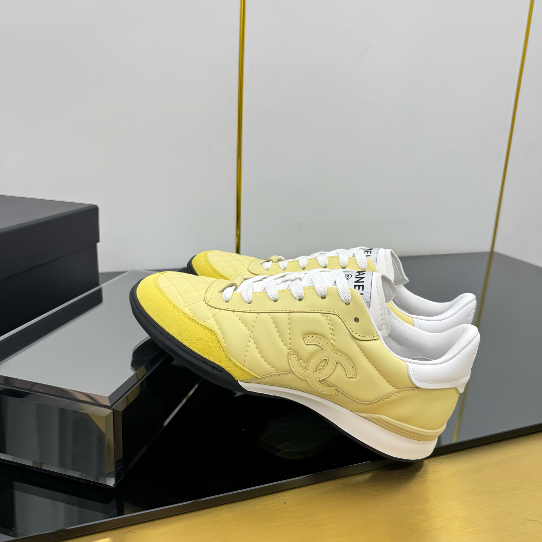 C design casual sneakers