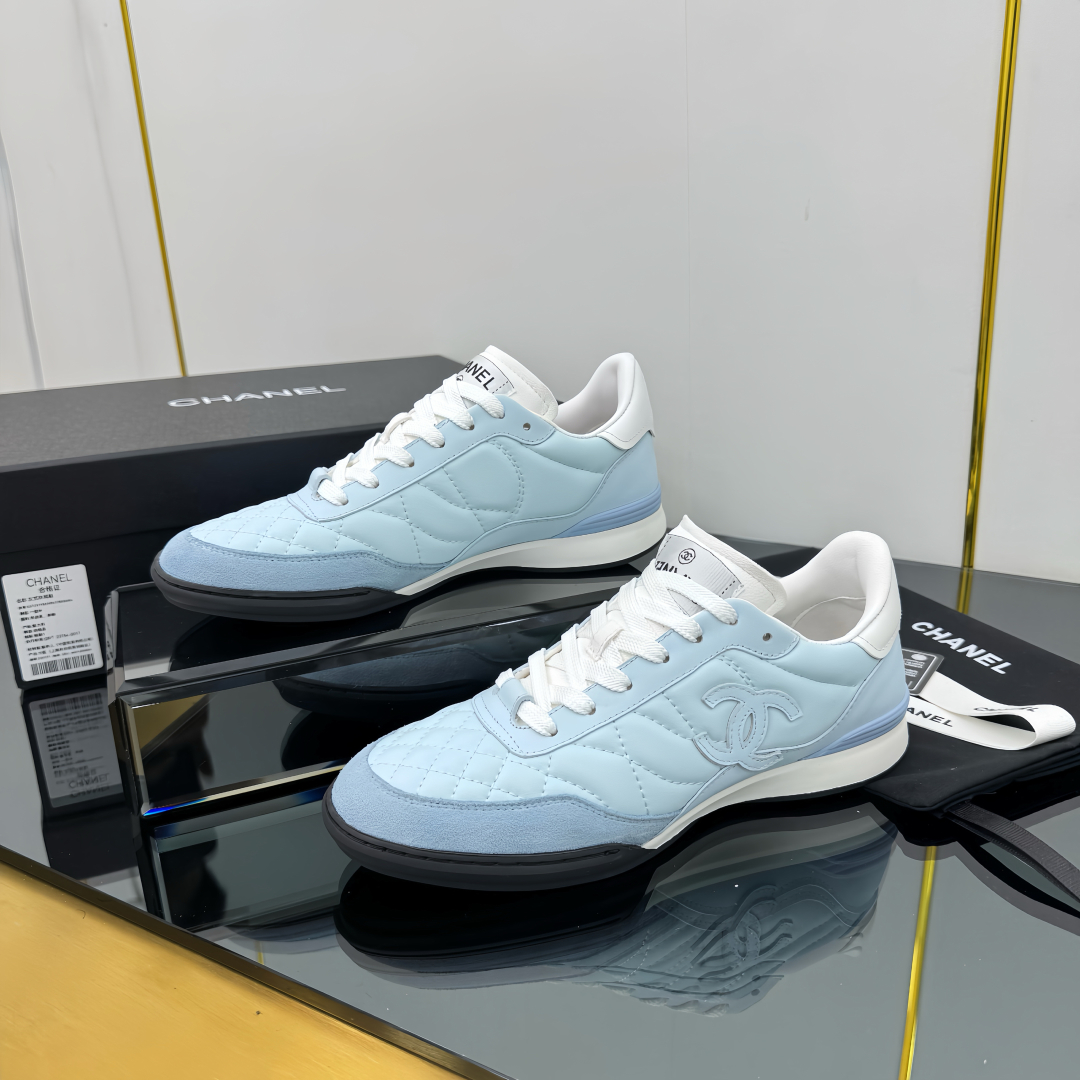 C design casual sneakers