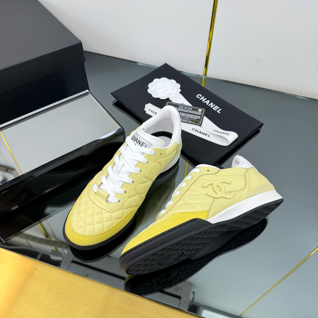 C design casual sneakers