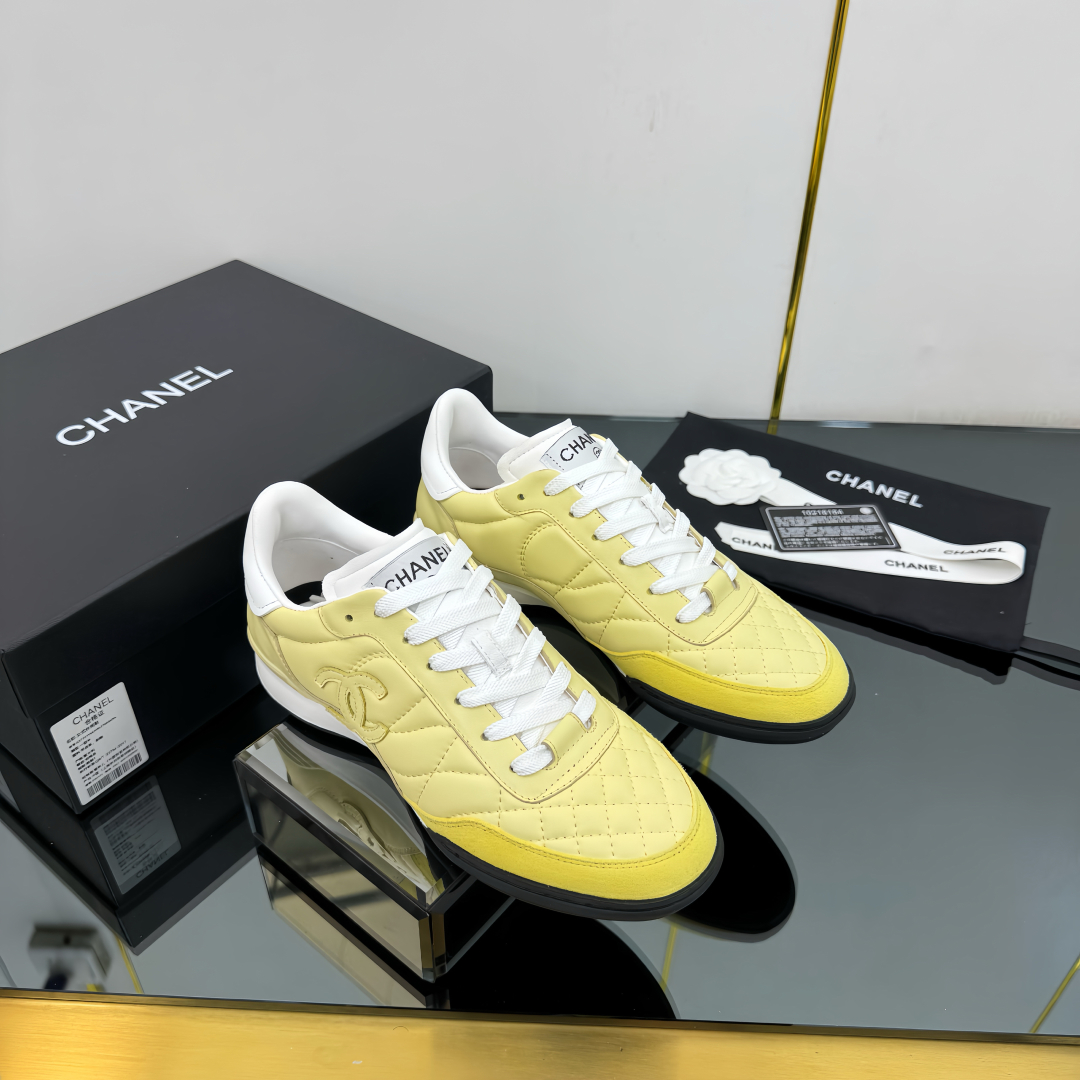 C design casual sneakers