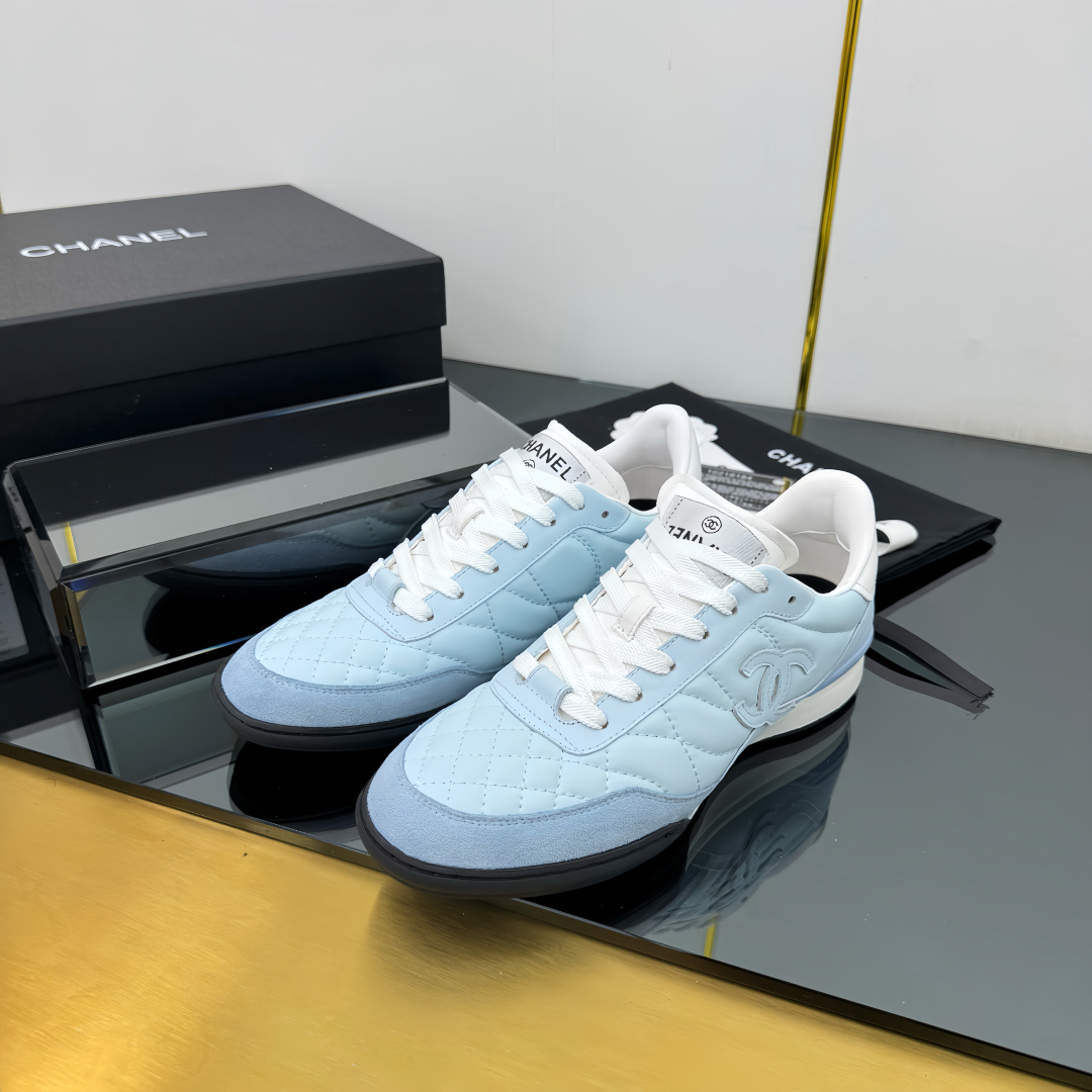 C design casual sneakers