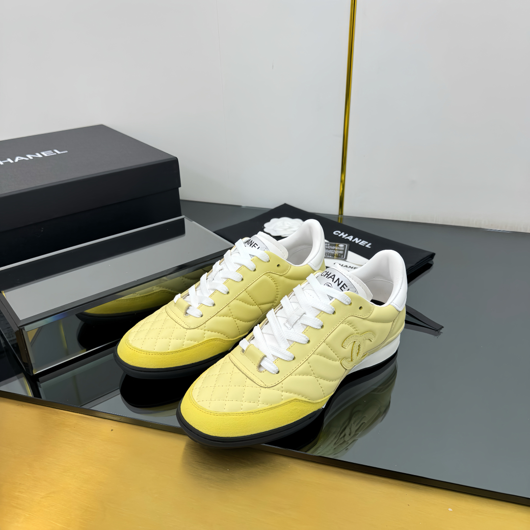 C design casual sneakers