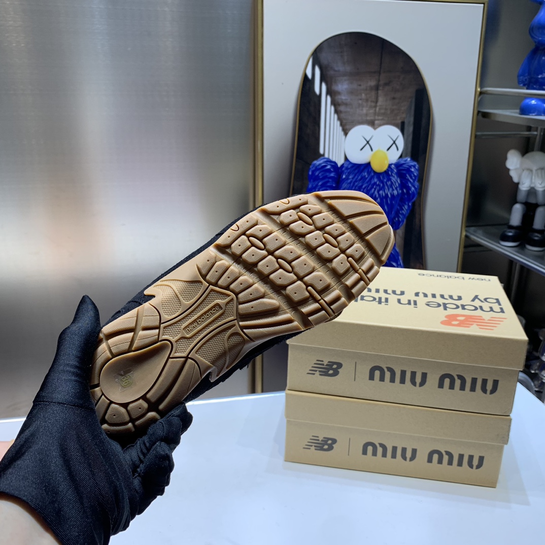 M Design G027 co-branded sneakers