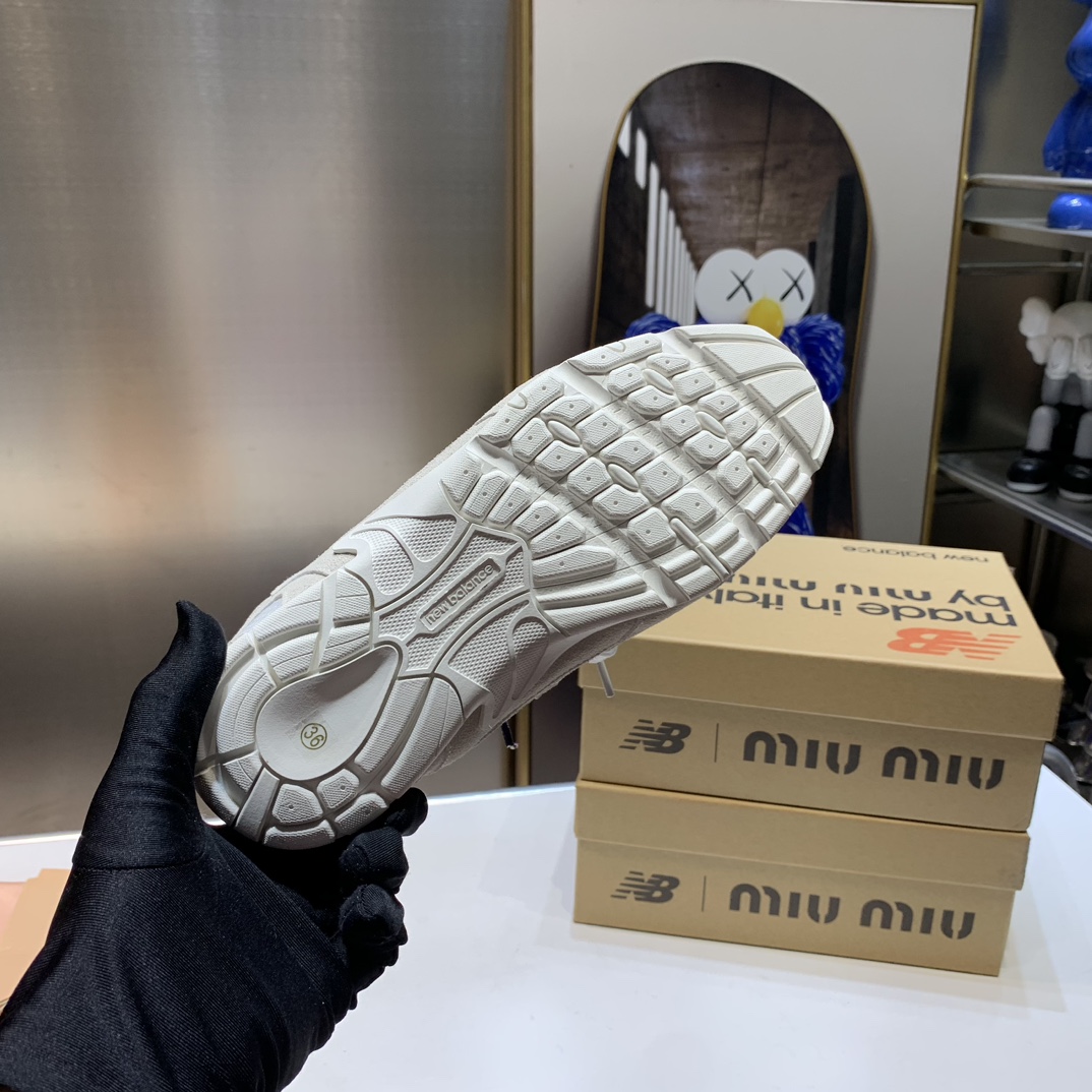 M Design G027 co-branded sneakers