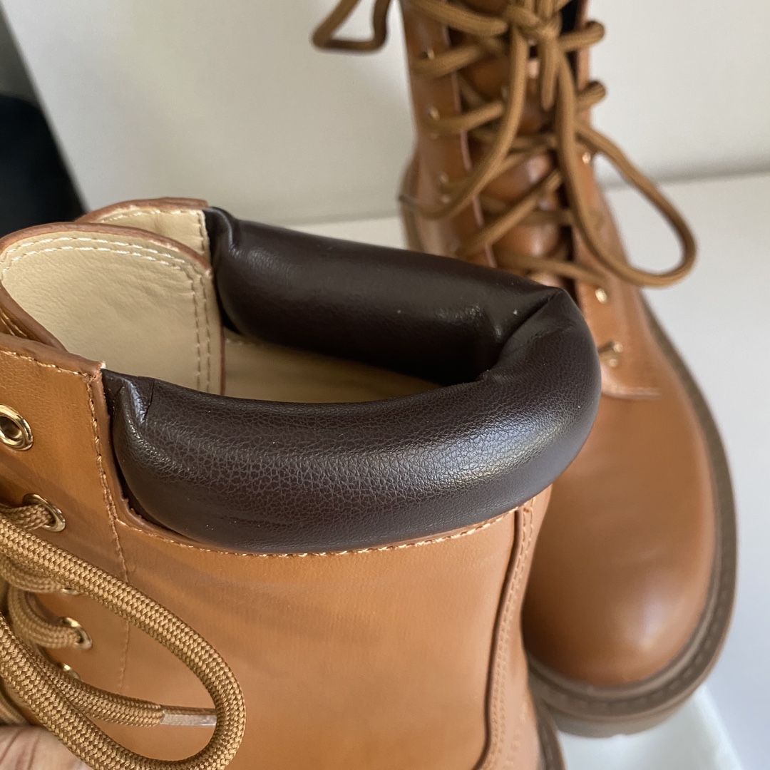 C design 8-hole thick-soled Martin boots