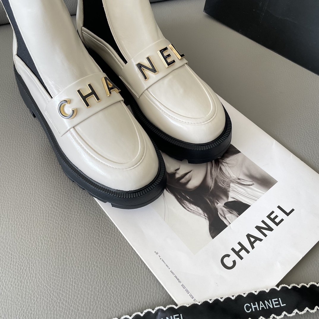 C design new letter buckle short boots