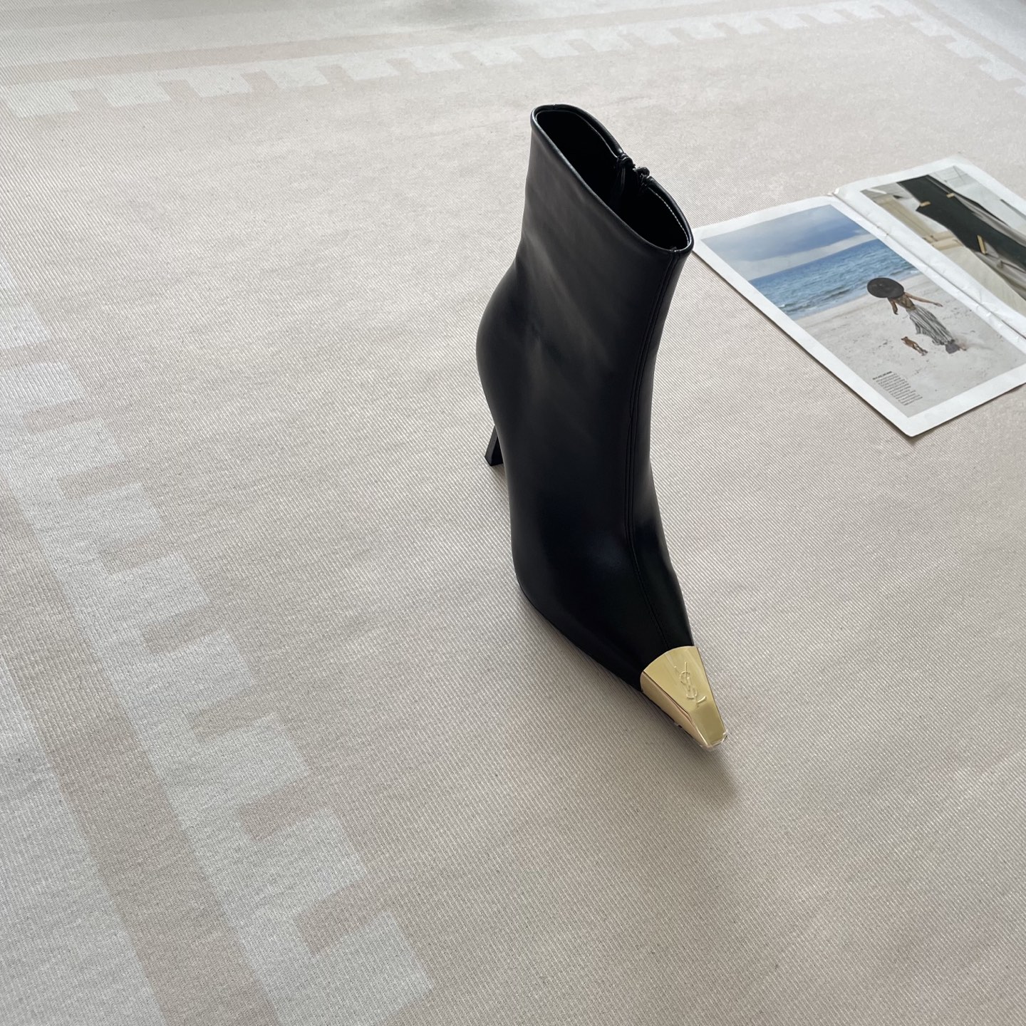 Y design autumn and winter new pointed matte ankle boots