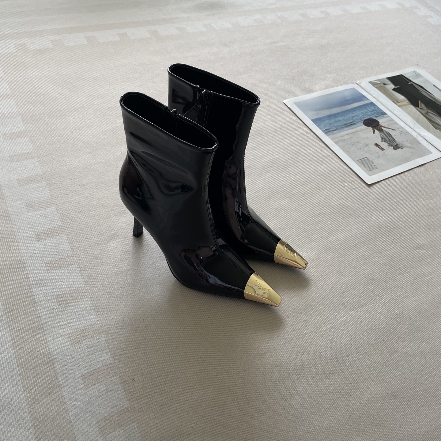 Y design autumn and winter new pointed patent leather ankle boots