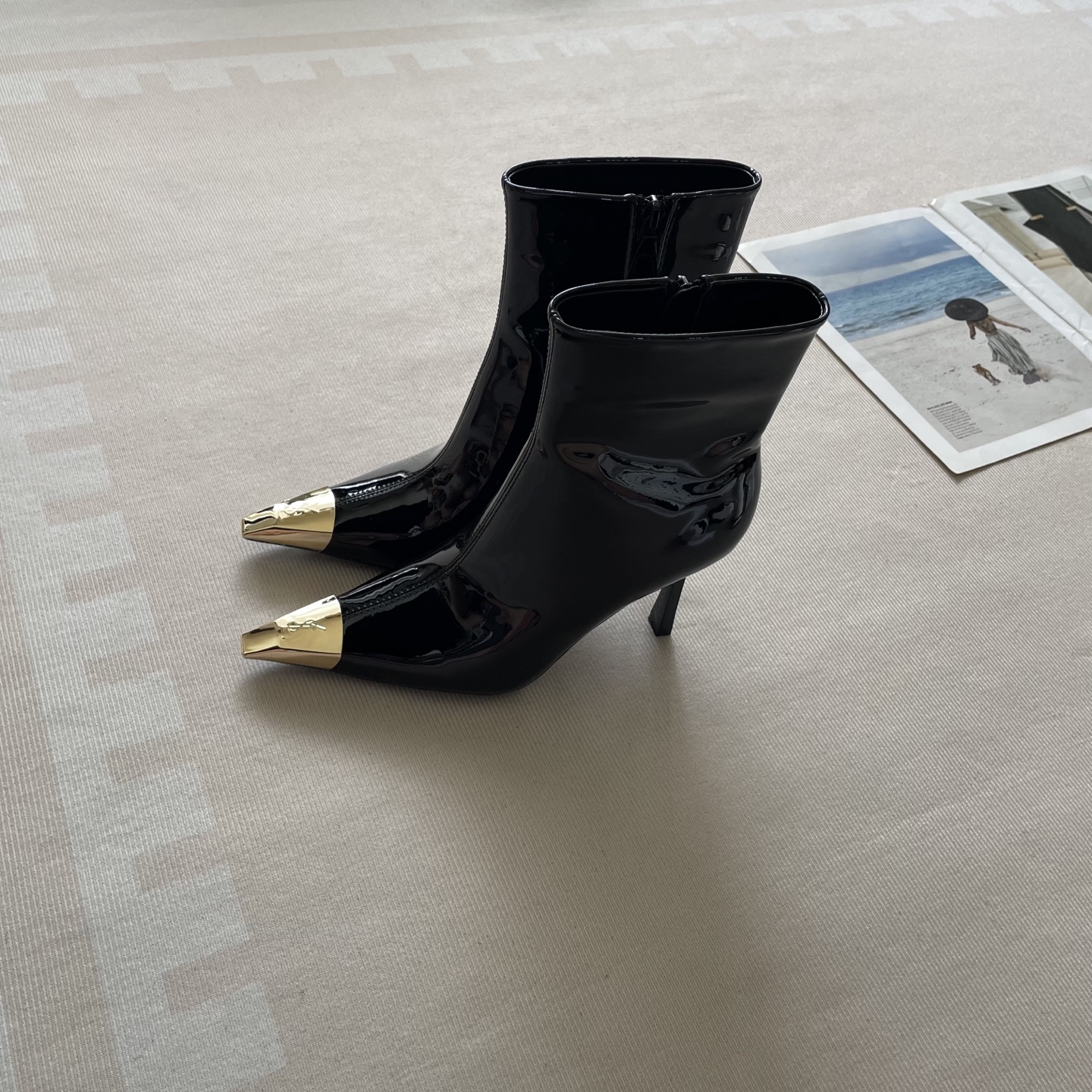 Y design autumn and winter new pointed patent leather ankle boots