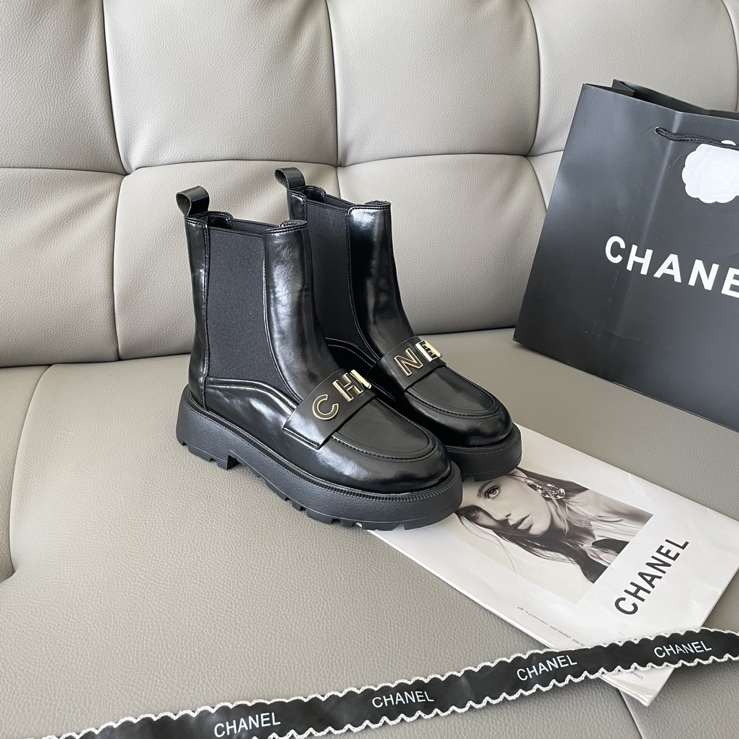 C design new letter buckle short boots