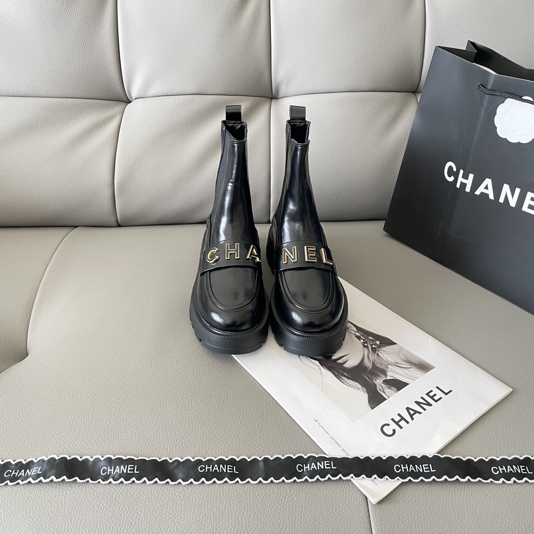 C design new letter buckle short boots