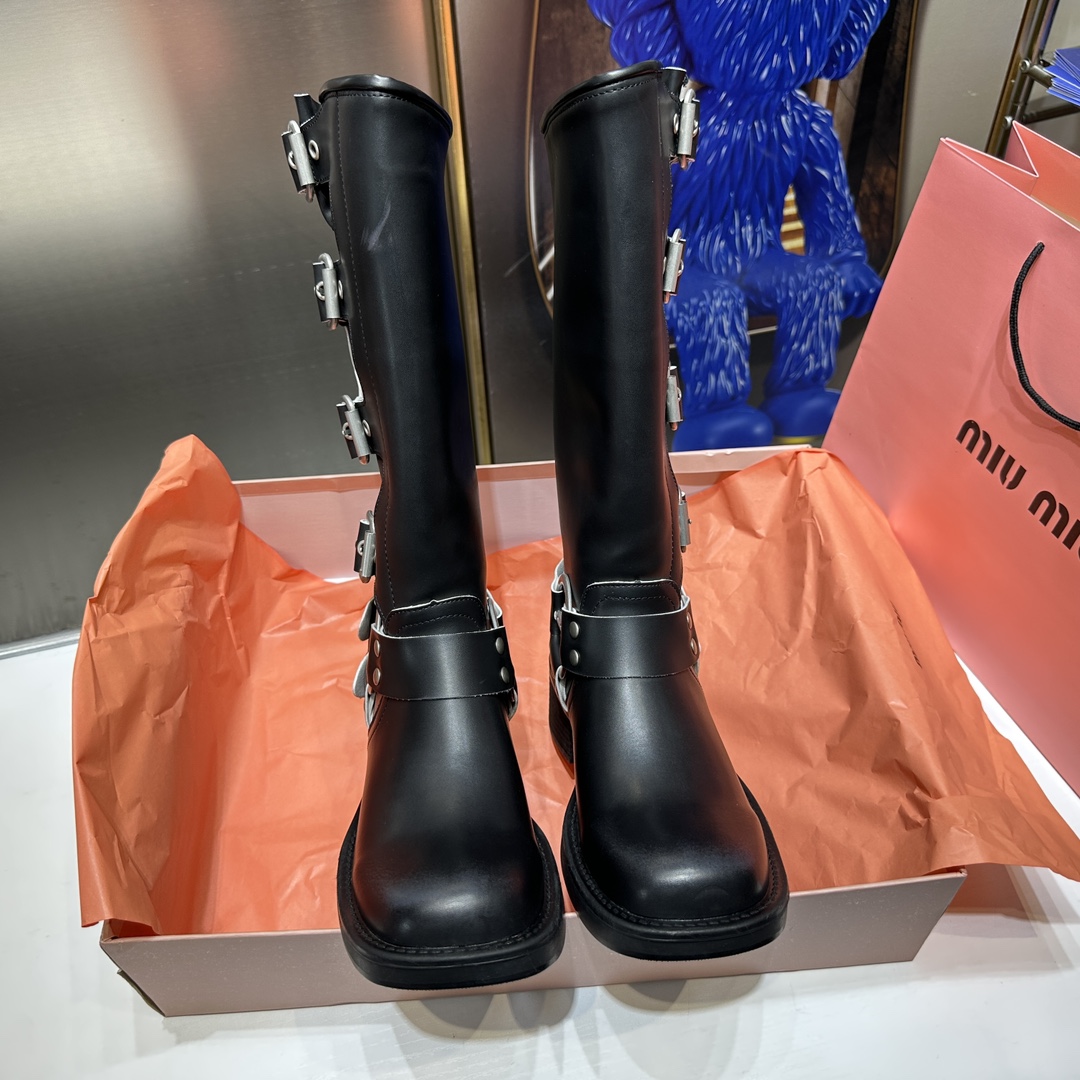 M design classic retro style boots