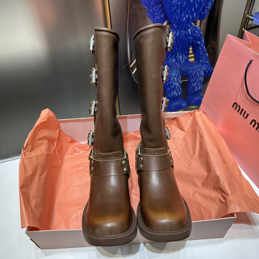 M design classic retro style boots