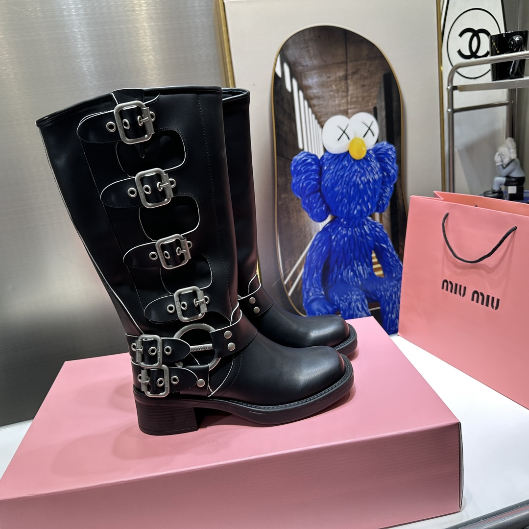 M design classic retro style boots