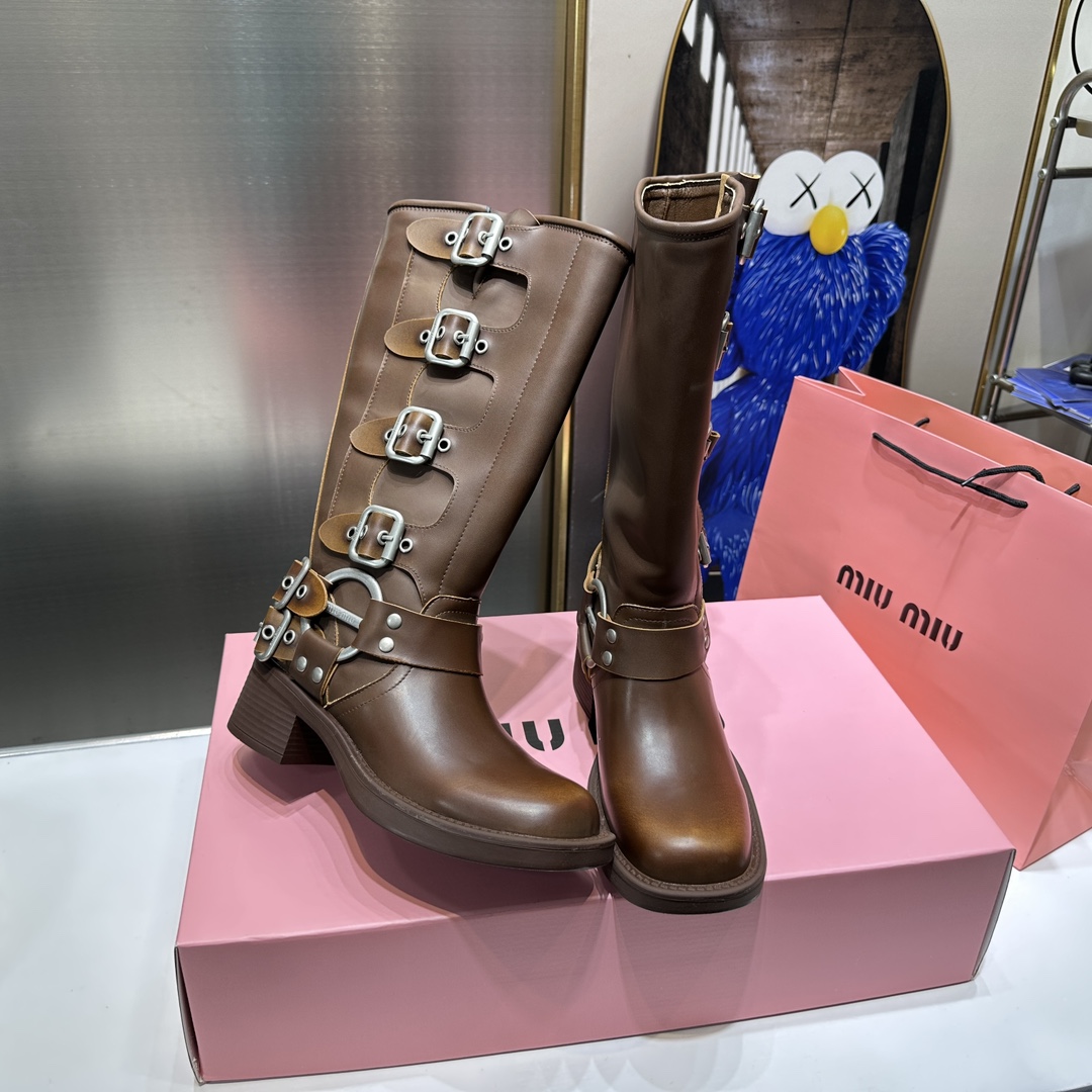 M design classic retro style boots