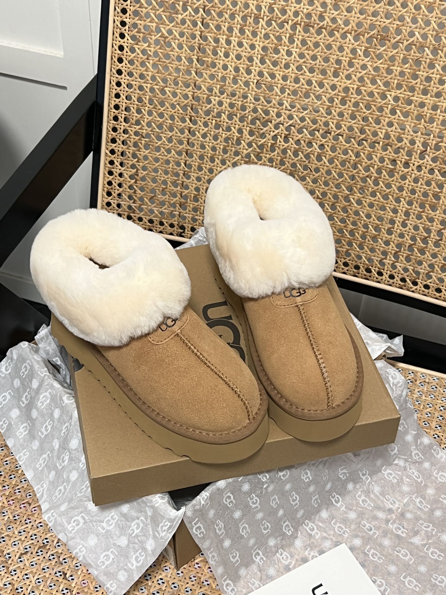 U design new classic thick-soled fur boots