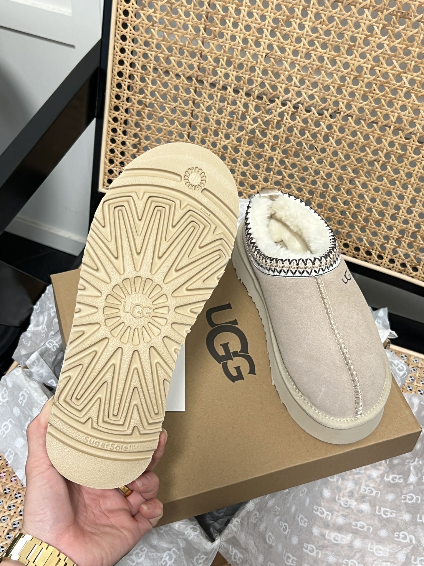 U design classic winter thick-soled fur boots