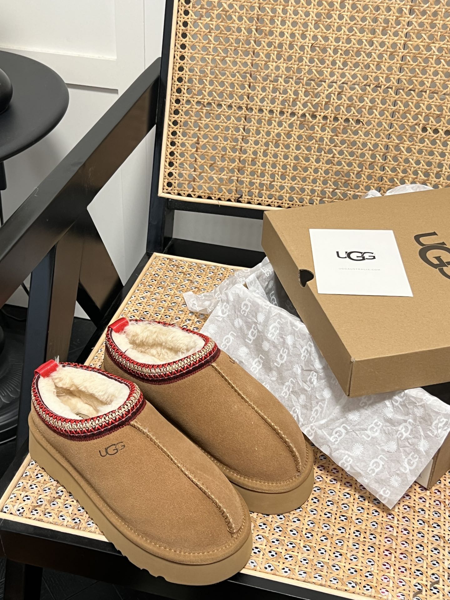 U design classic winter thick-soled fur boots