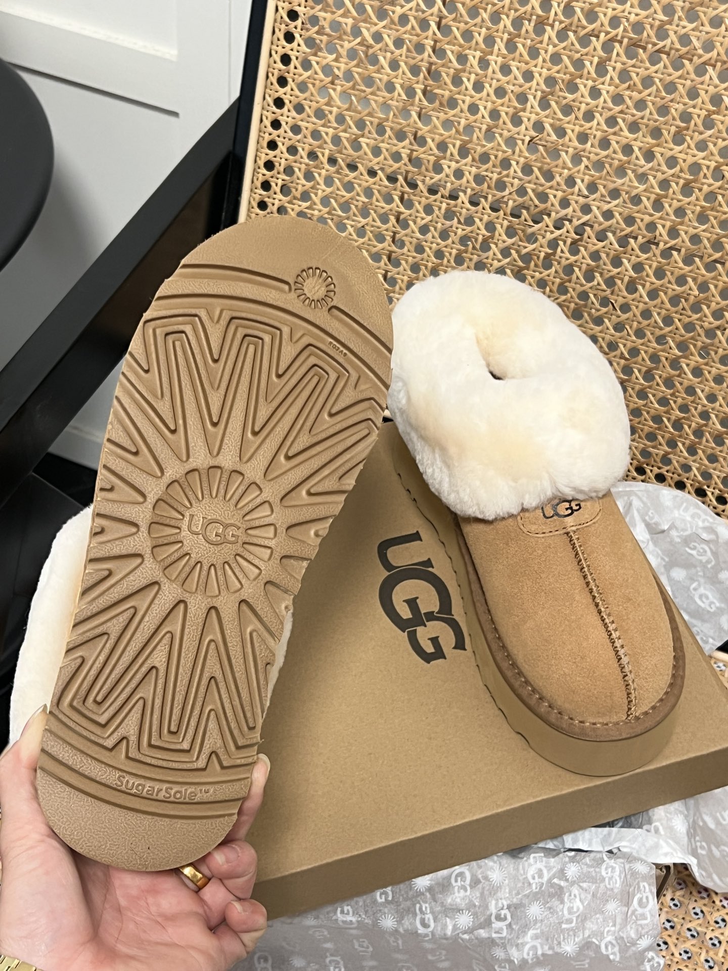 U design new classic thick-soled fur boots