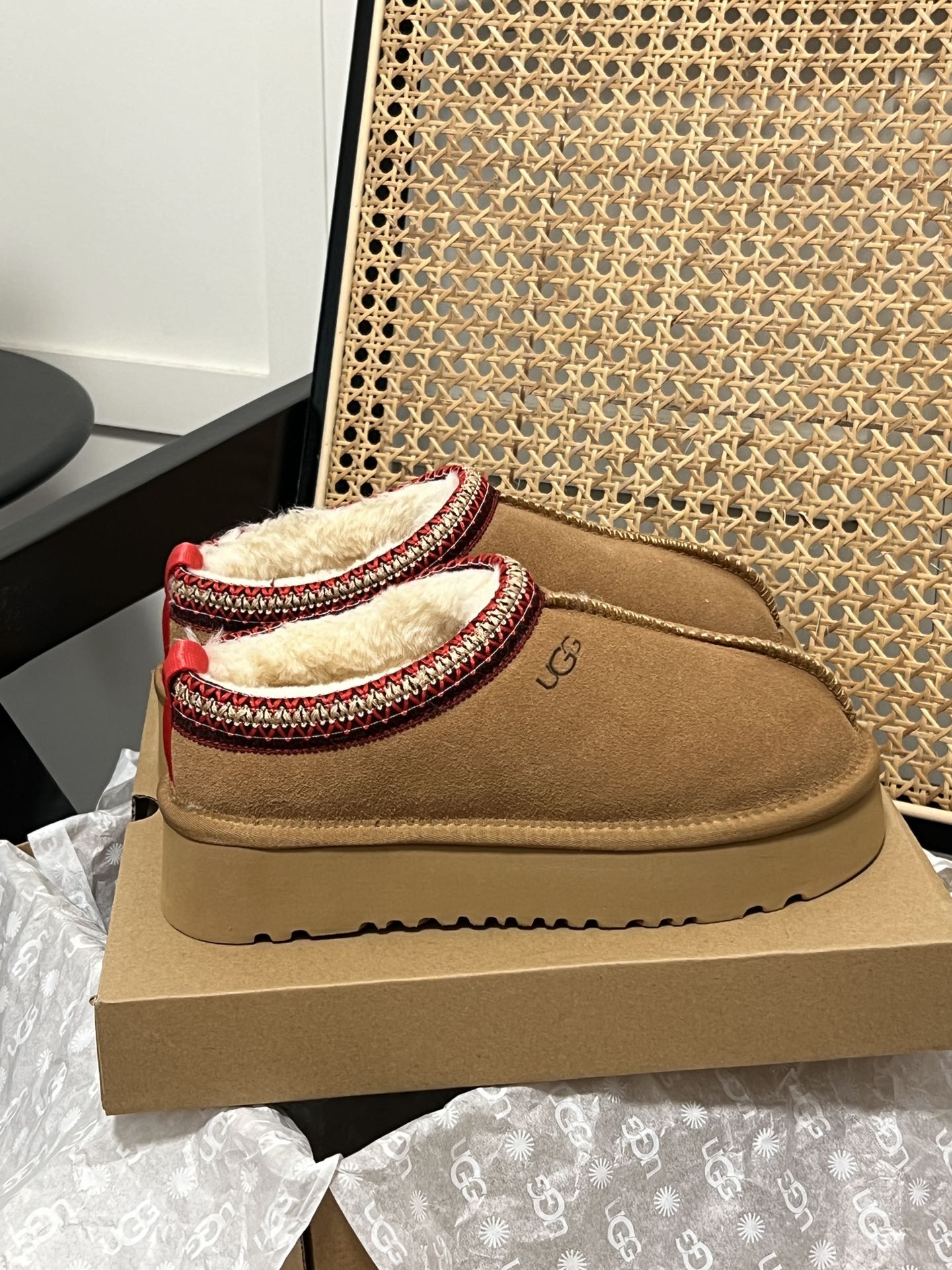 U design classic winter thick-soled fur boots