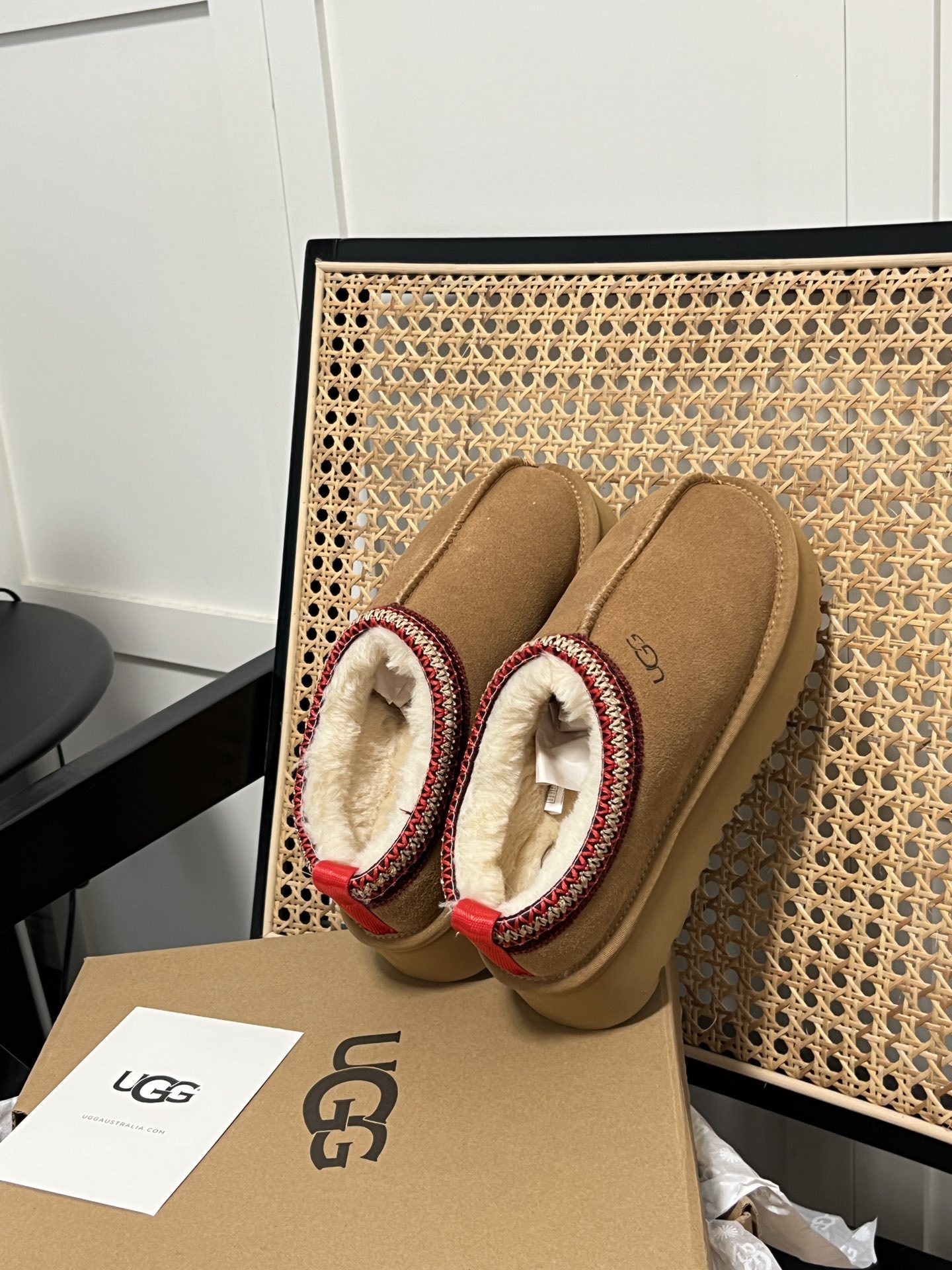 U design classic winter thick-soled fur boots