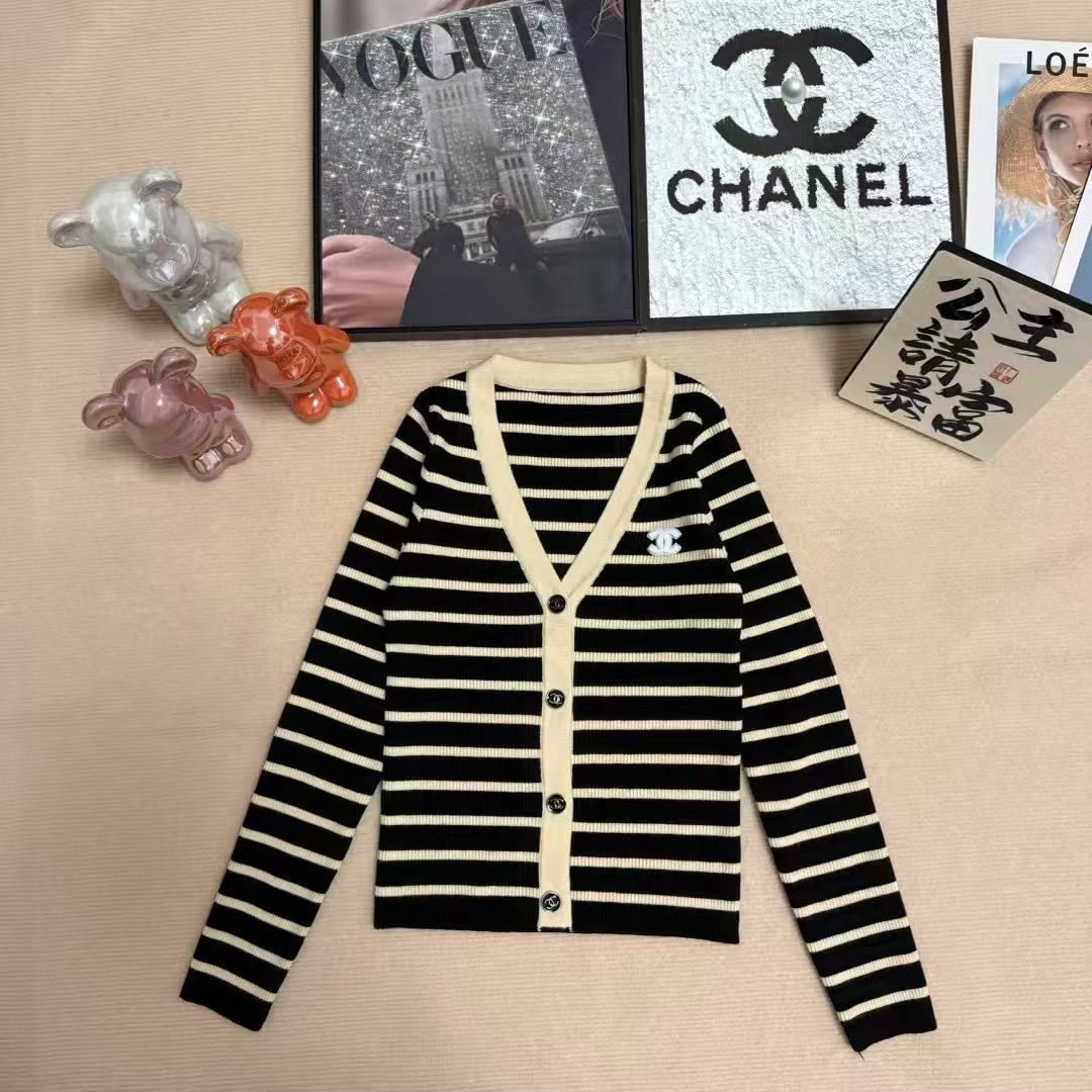 C Fashion Women's Cross Color Striped V-neck Long Sleeve Cardigan Top