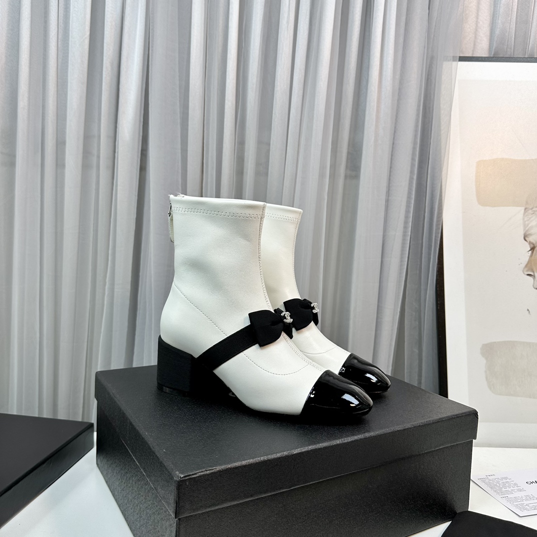 C design new princess boots