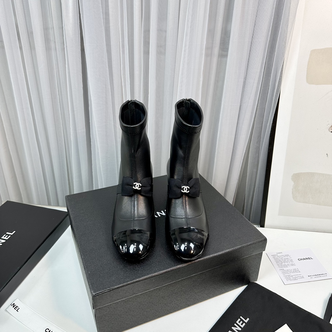 C design new princess boots