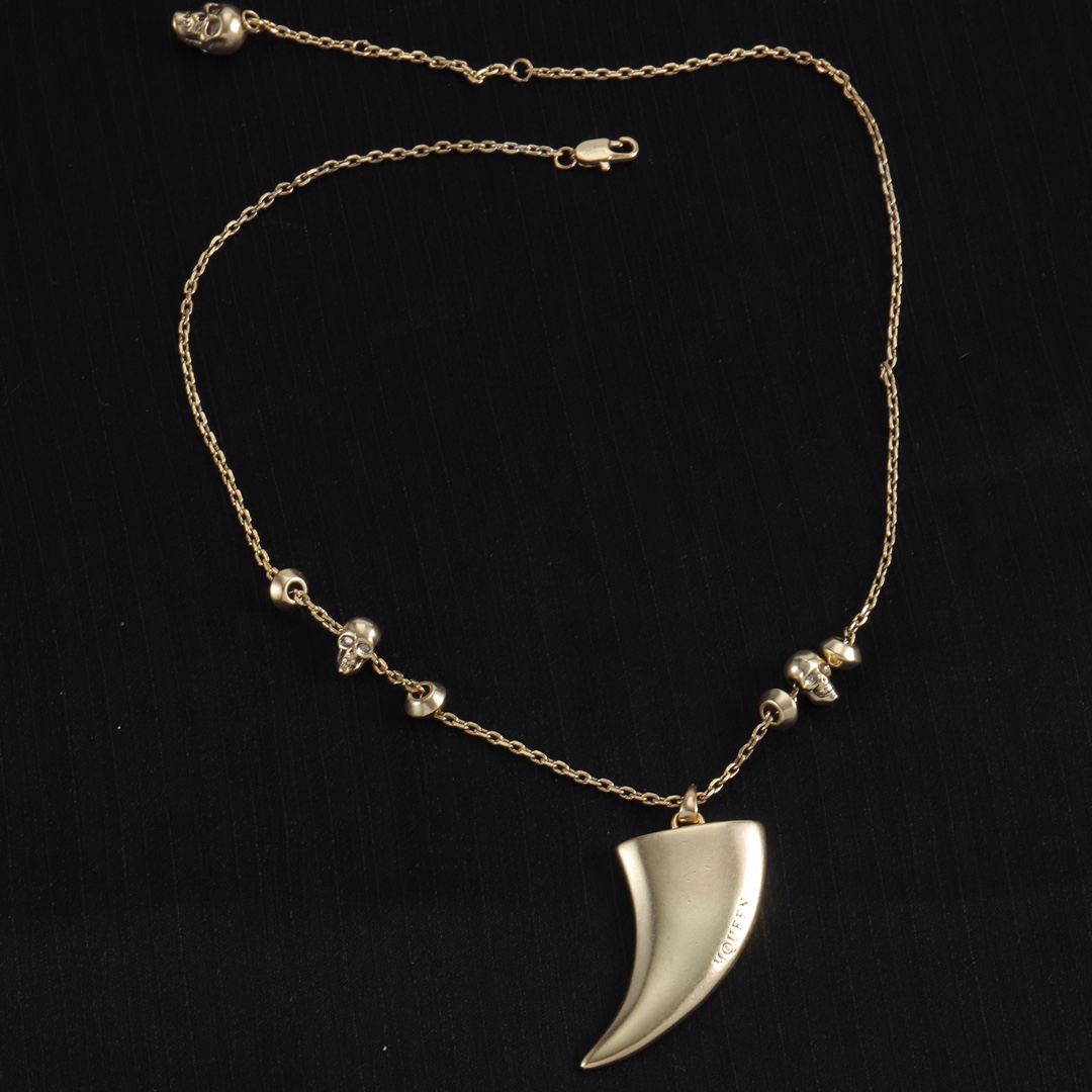 A design new necklace