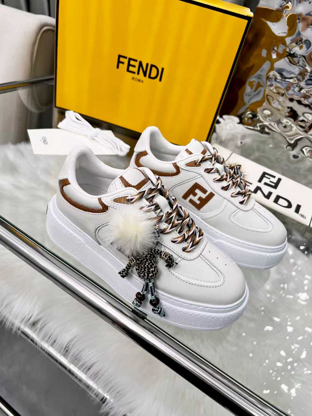 F design Match lace-up sneakers( Doll is detachable)