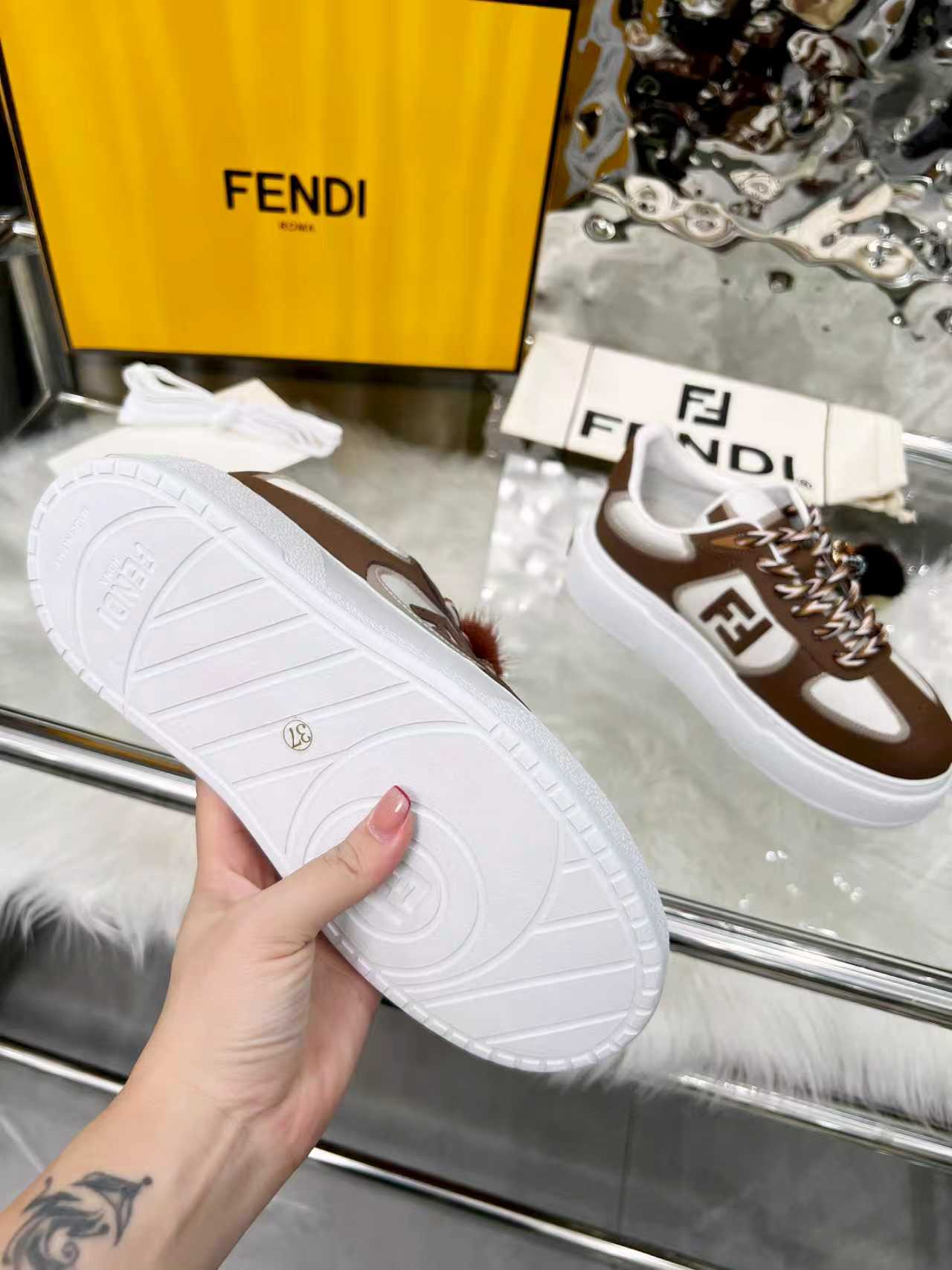 F design Match lace-up sneakers( Doll is detachable)