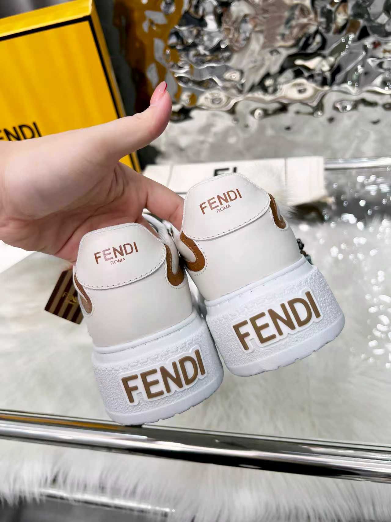 F design Match lace-up sneakers( Doll is detachable)