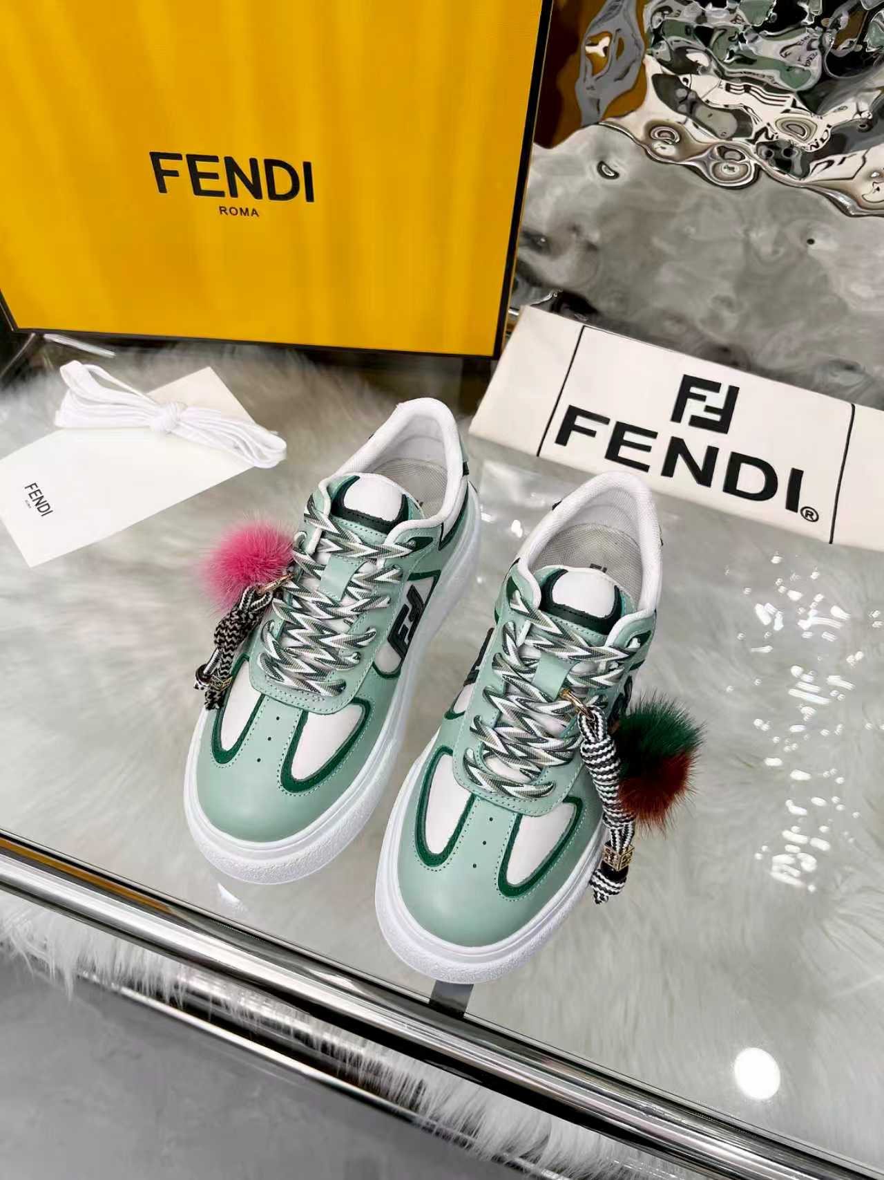 F design Match lace-up sneakers( Doll is detachable)