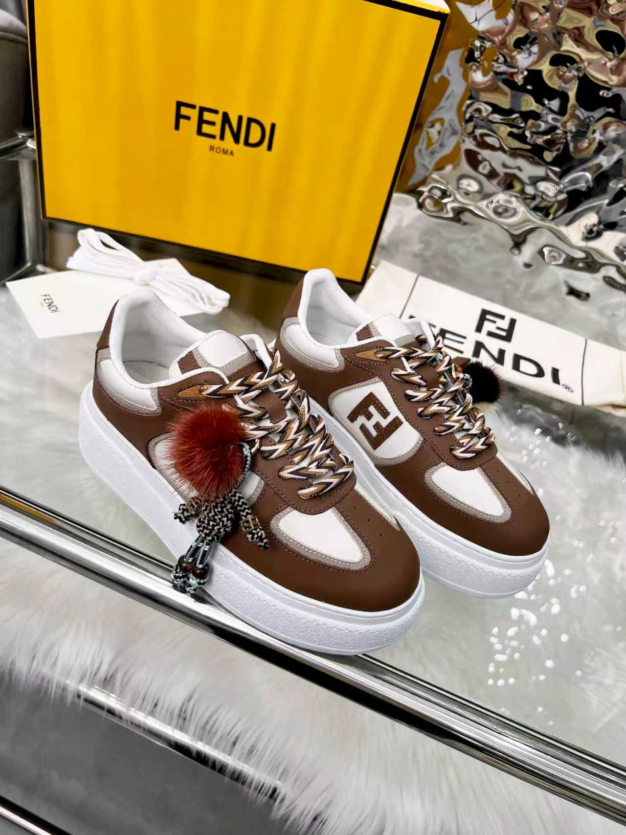 F design Match lace-up sneakers( Doll is detachable)