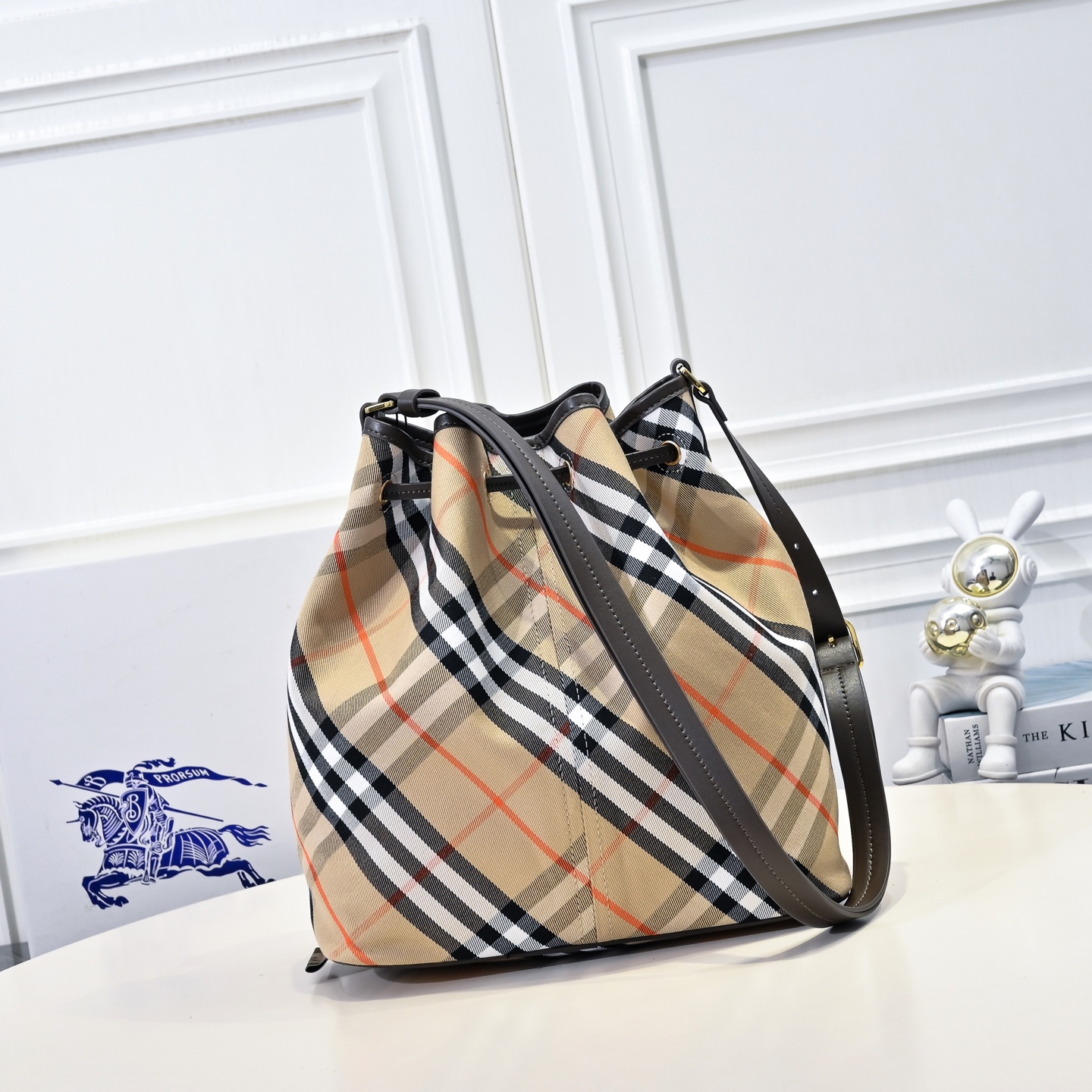 B design women handbag