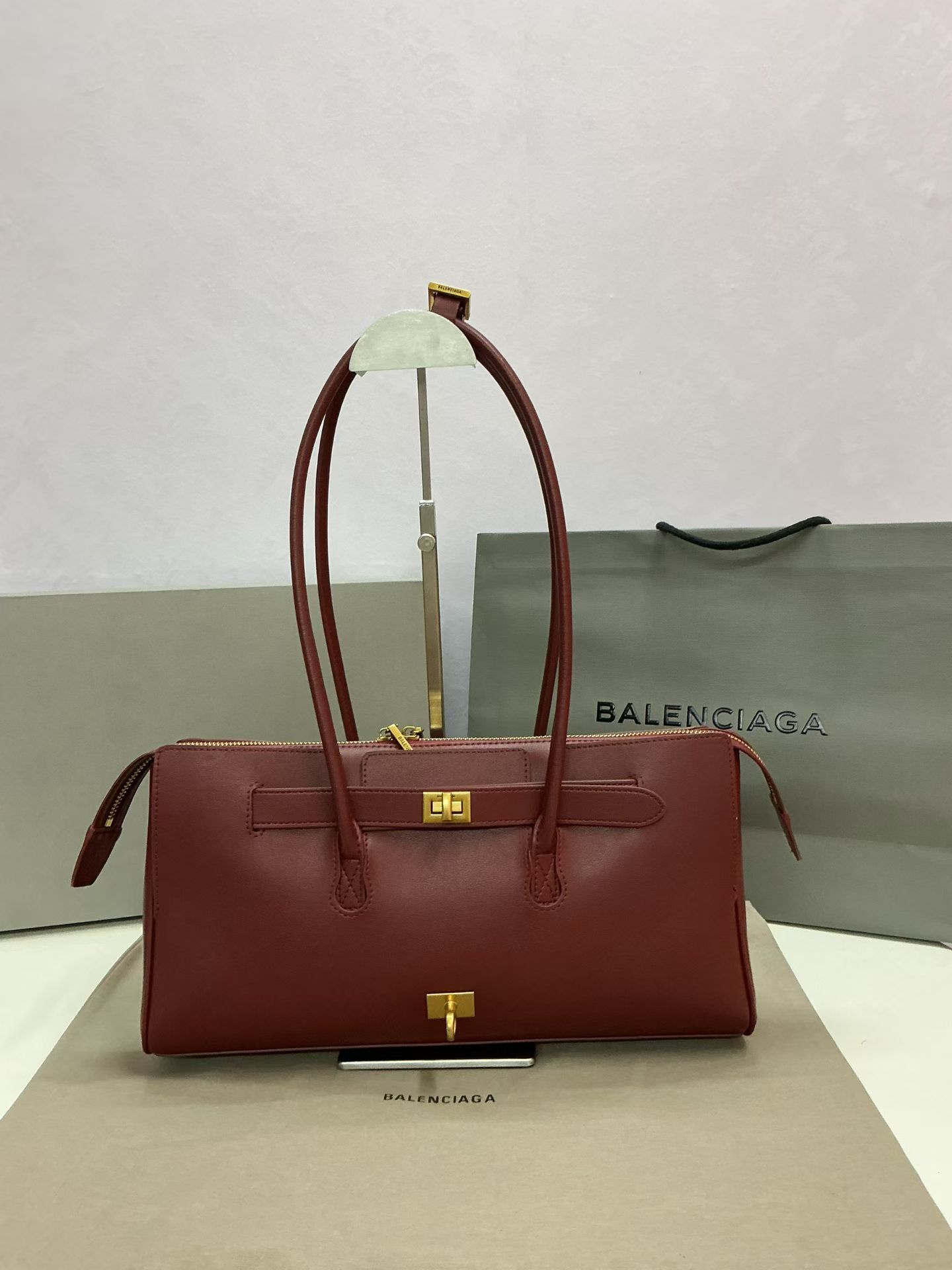 B design women handbag